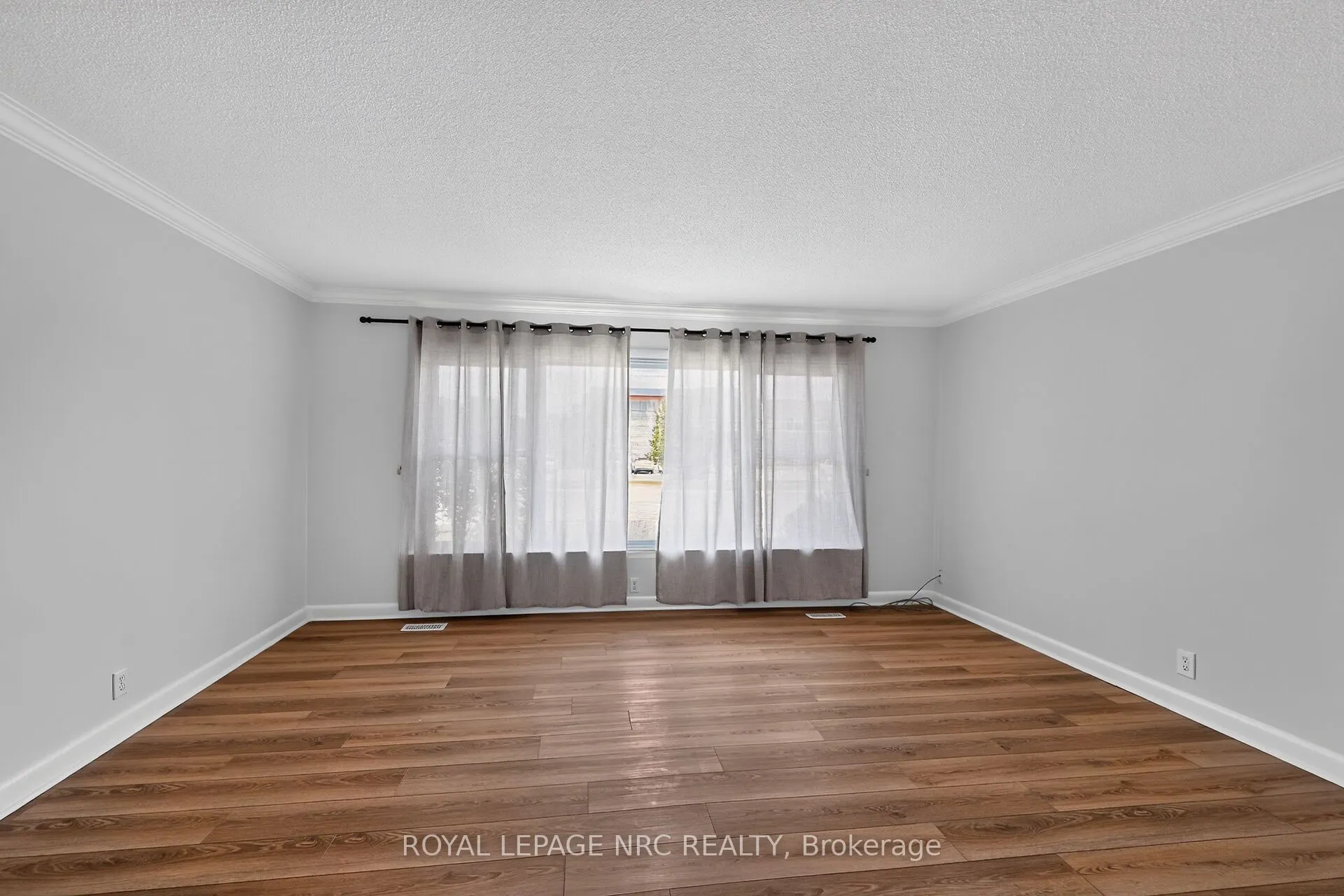 316 Fairview Avenue W