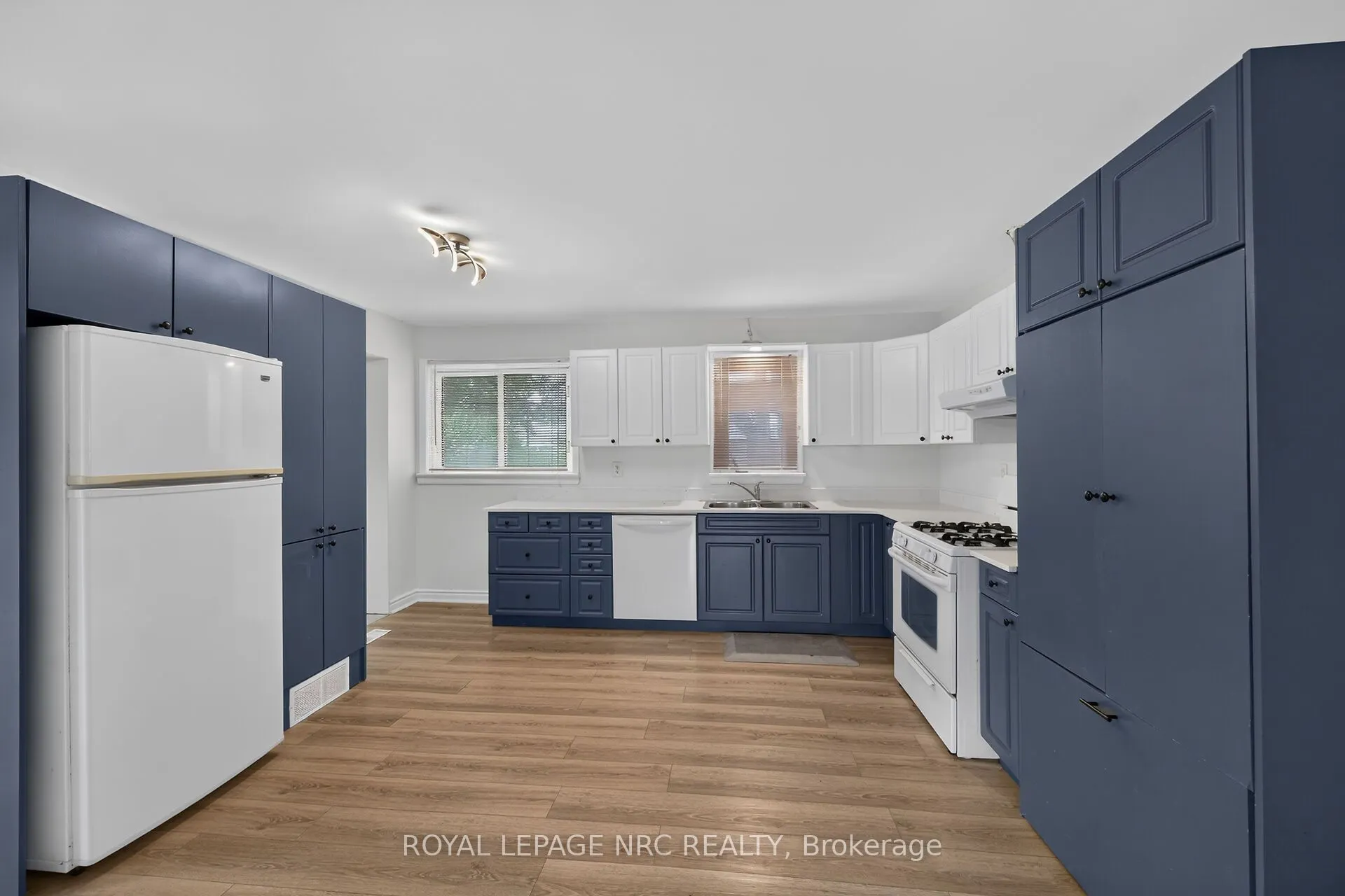316 Fairview Avenue W