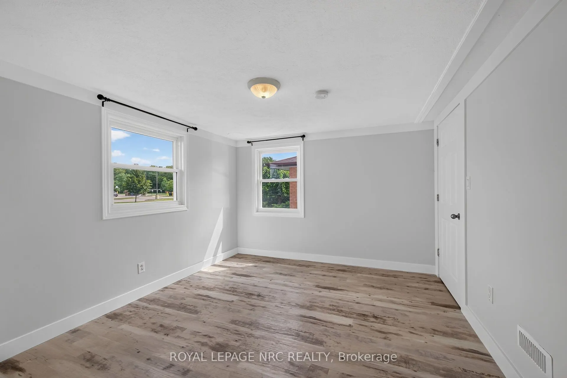 316 Fairview Avenue W