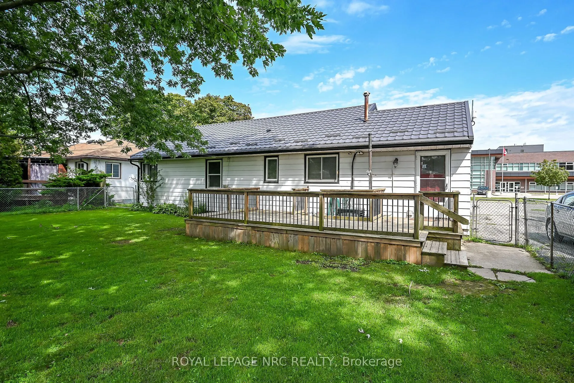 316 Fairview Avenue W