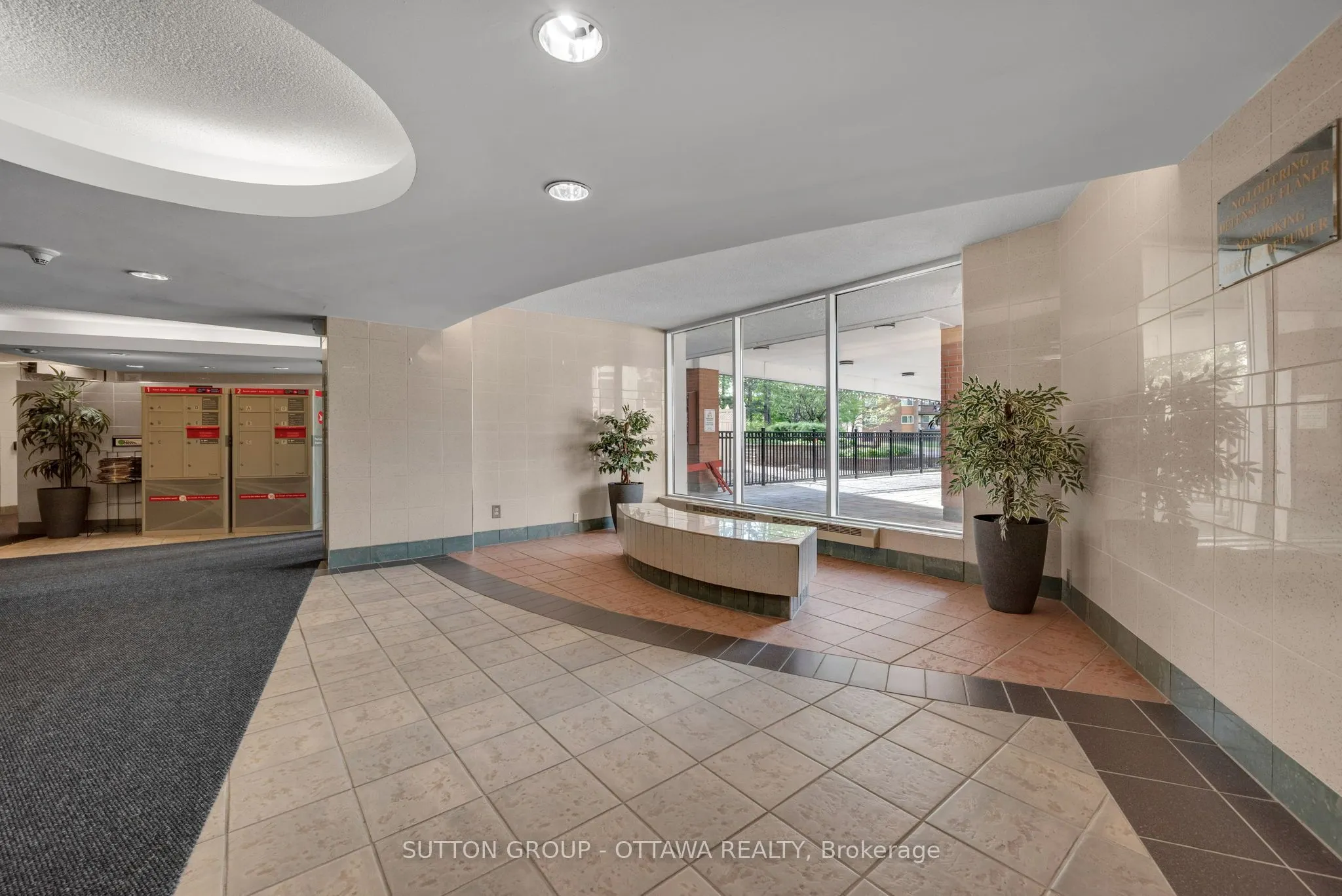 2000 Jasmine Crescent #516