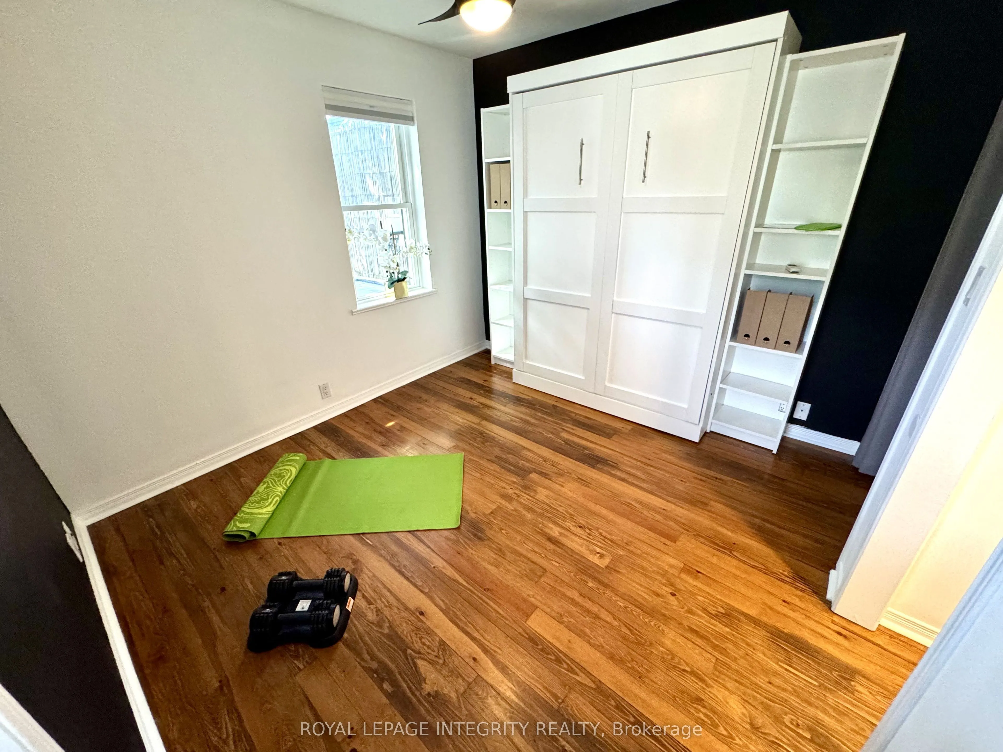 9 Holmwood Avenue