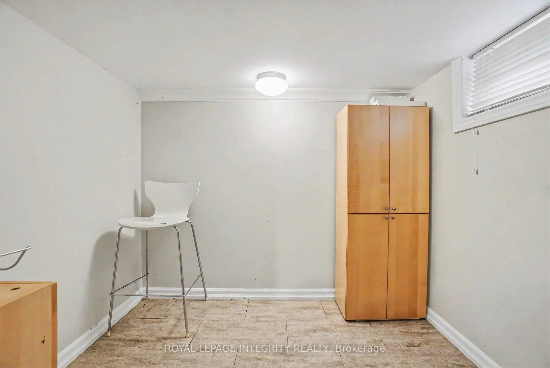 9 Holmwood Avenue