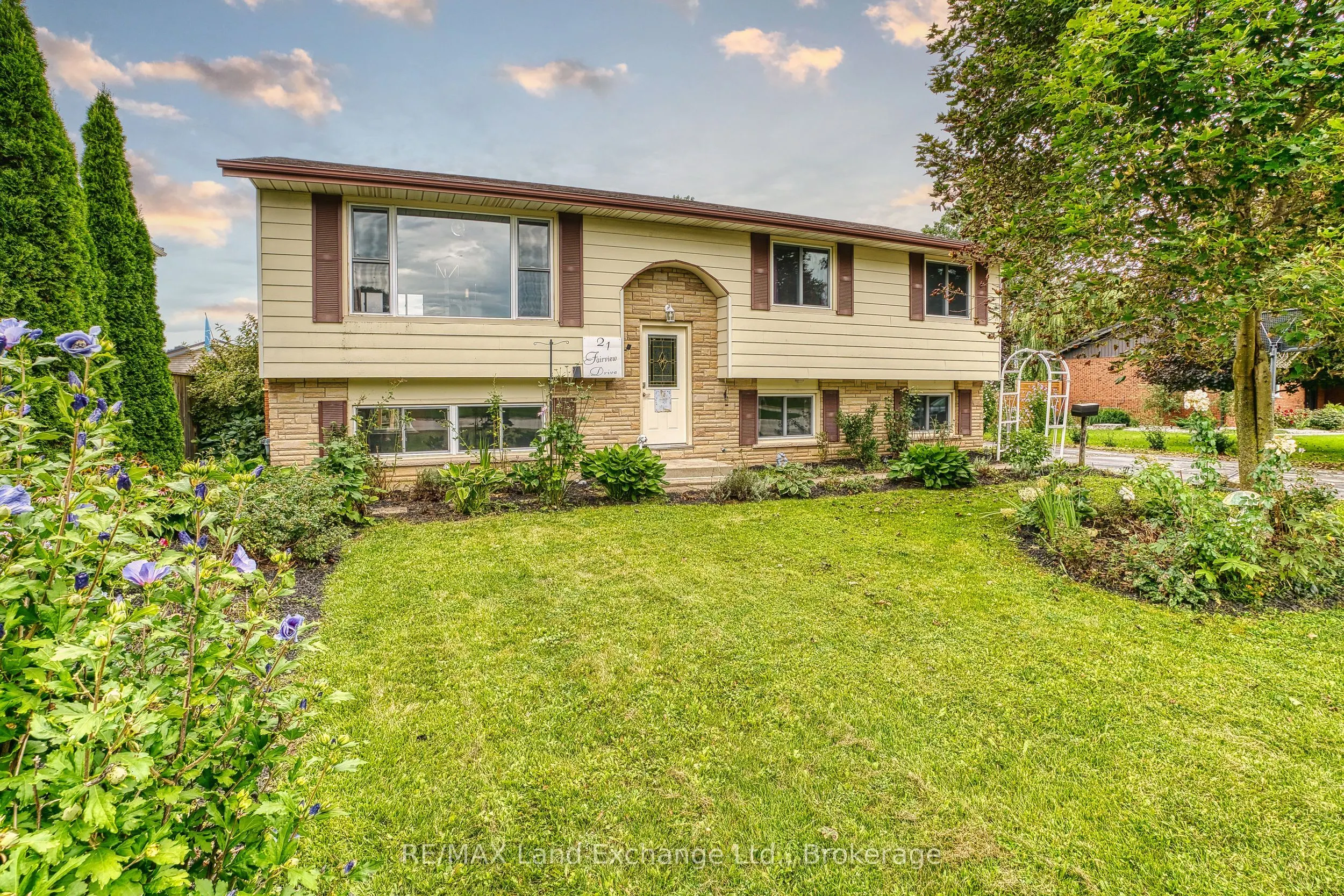 21 Fairview Drive