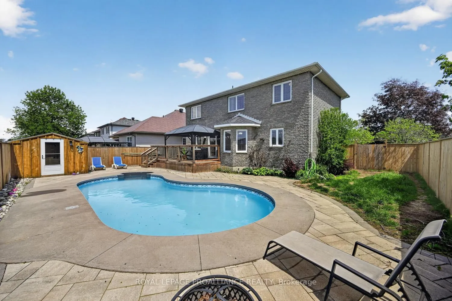 1014 Crestwood Drive