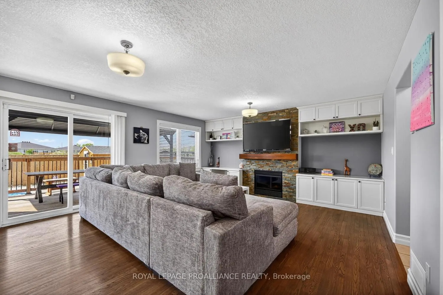 1014 Crestwood Drive