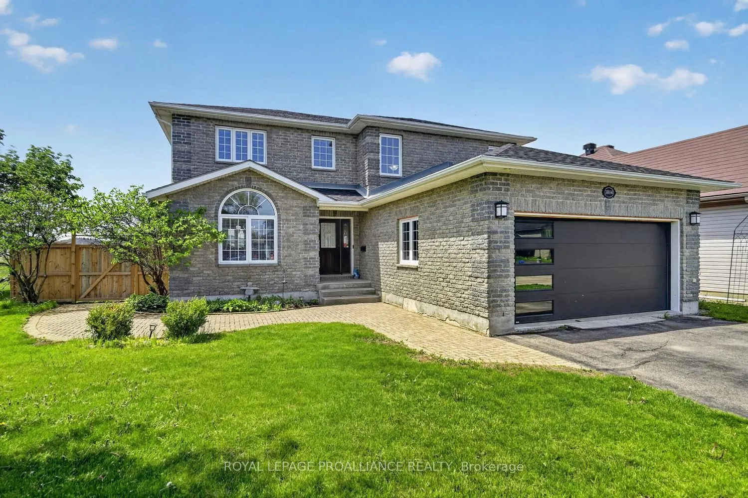 1014 Crestwood Drive