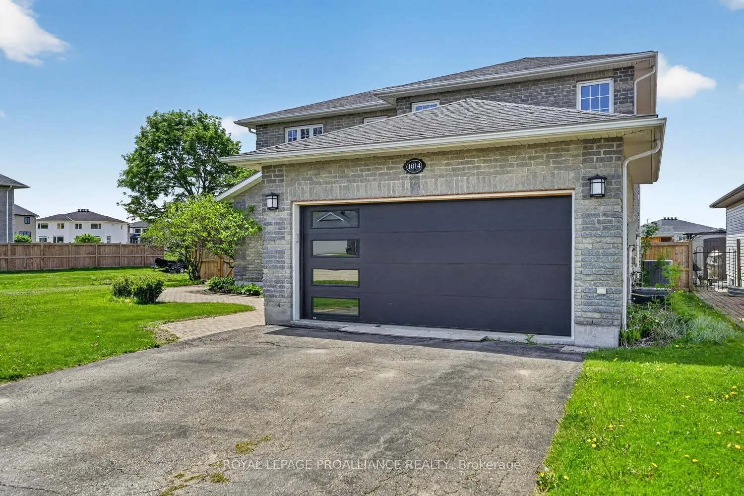 1014 Crestwood Drive