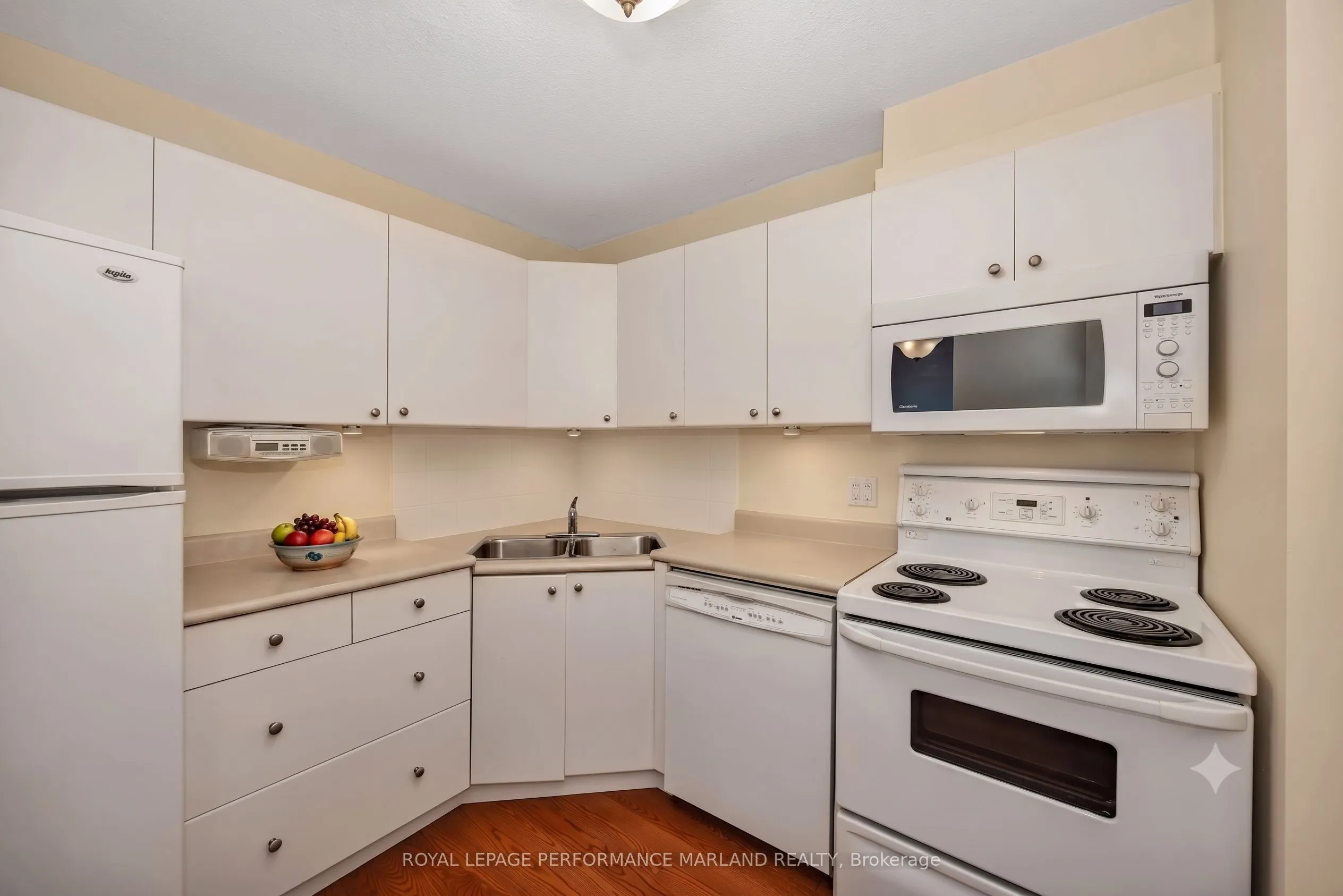 71 Somerset Street W #1903