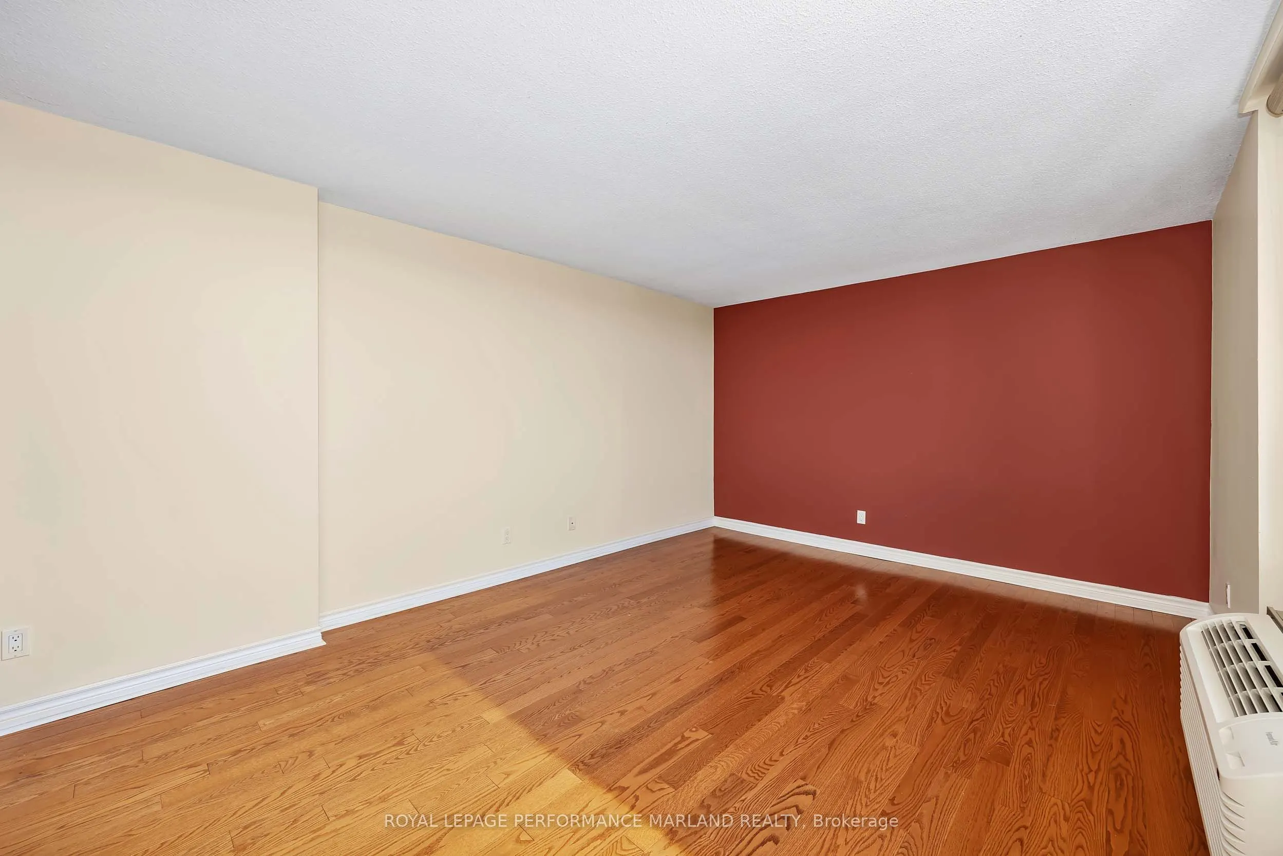 71 Somerset Street W #1903