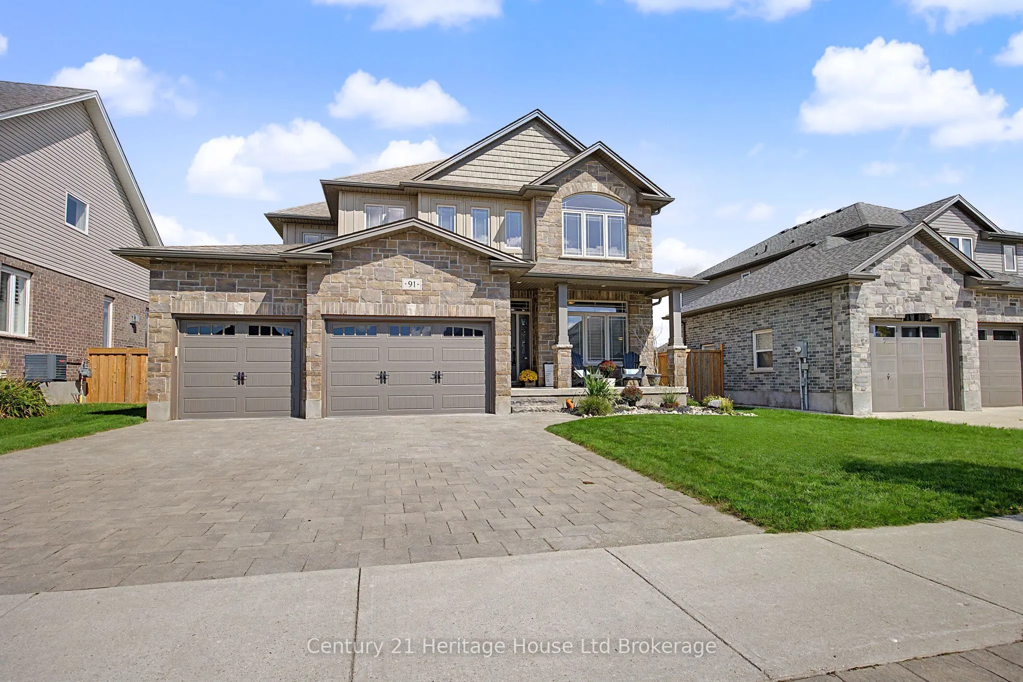 91 Boyd Boulevard