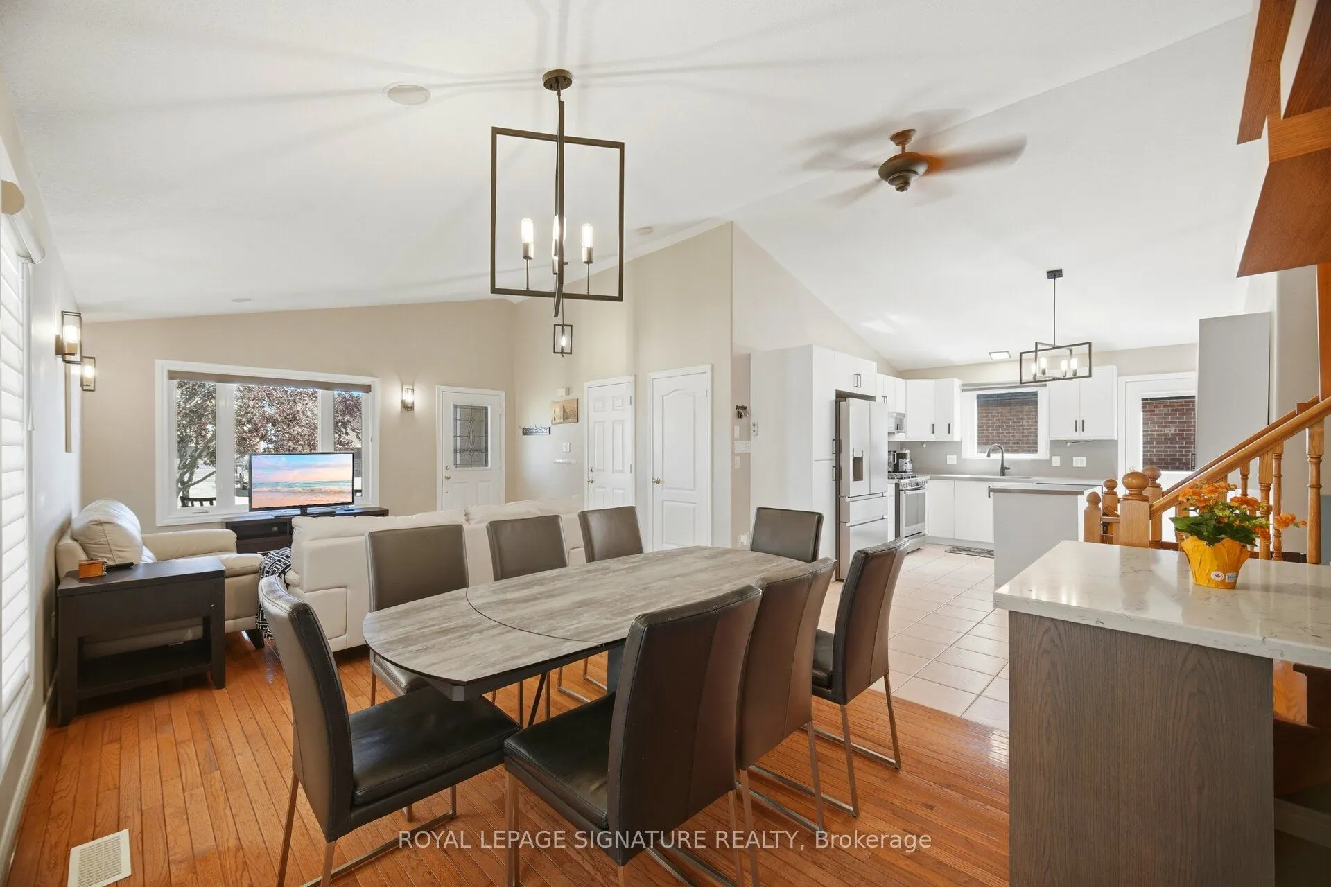 5122 Meadowood Lane