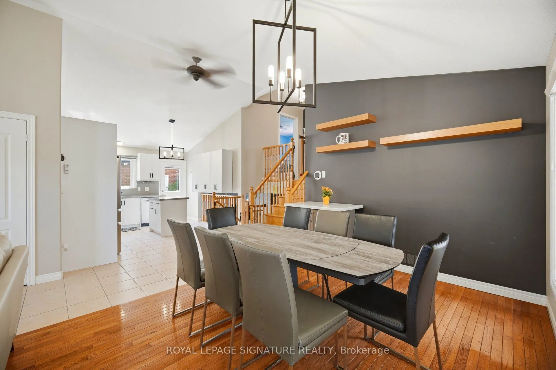 5122 Meadowood Lane