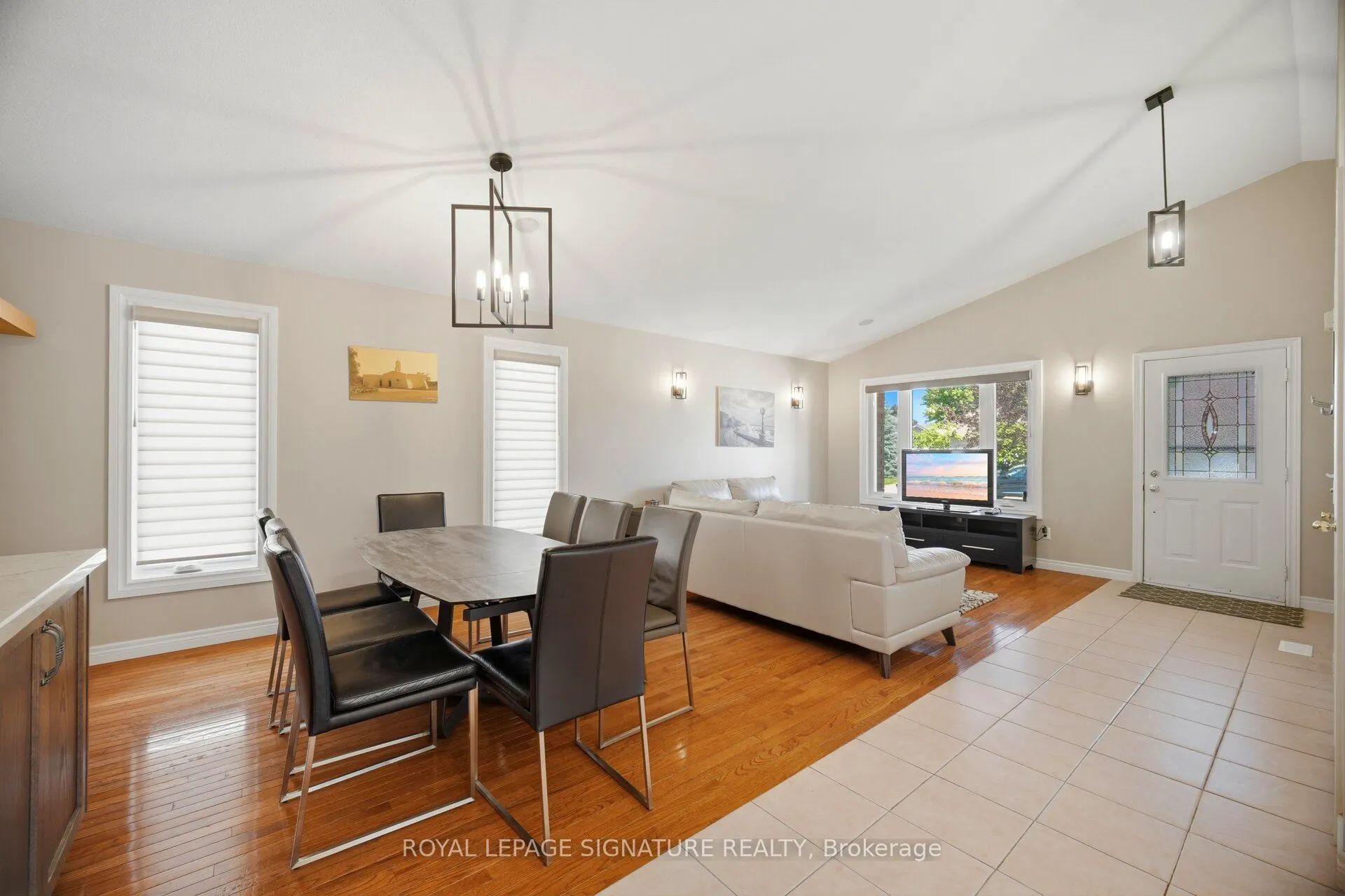5122 Meadowood Lane