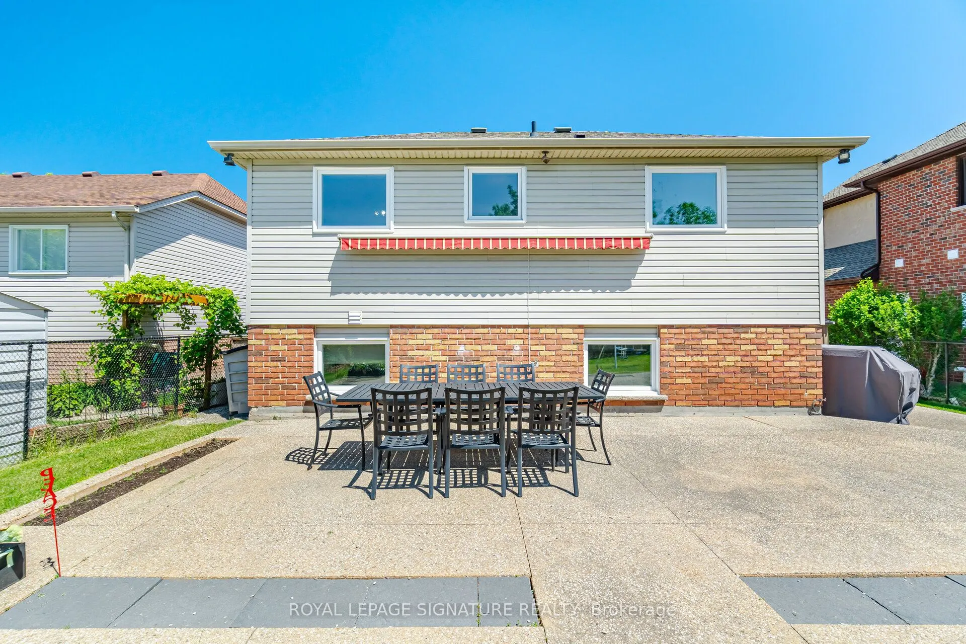 5122 Meadowood Lane