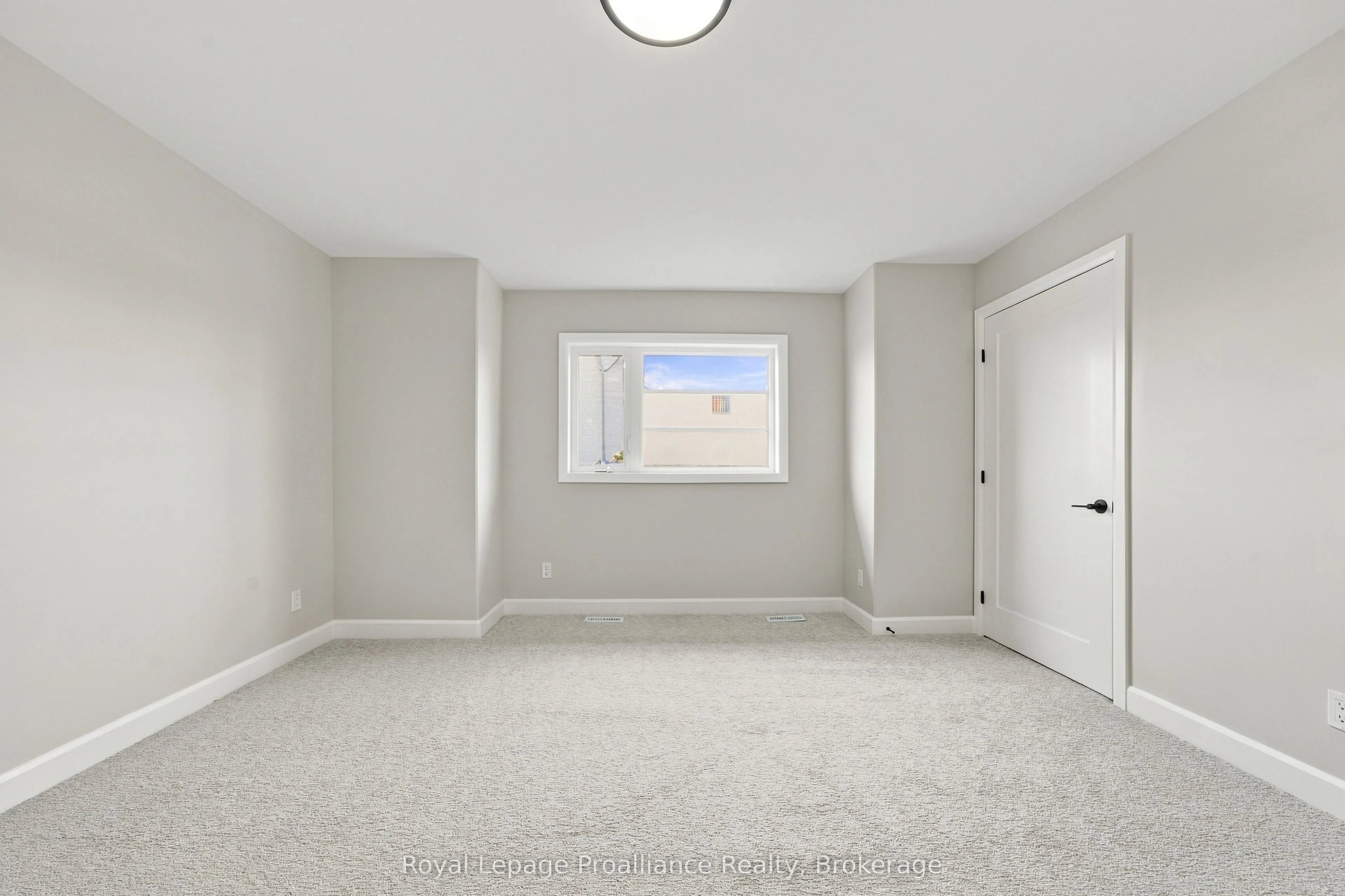 77 Cousins Crescent