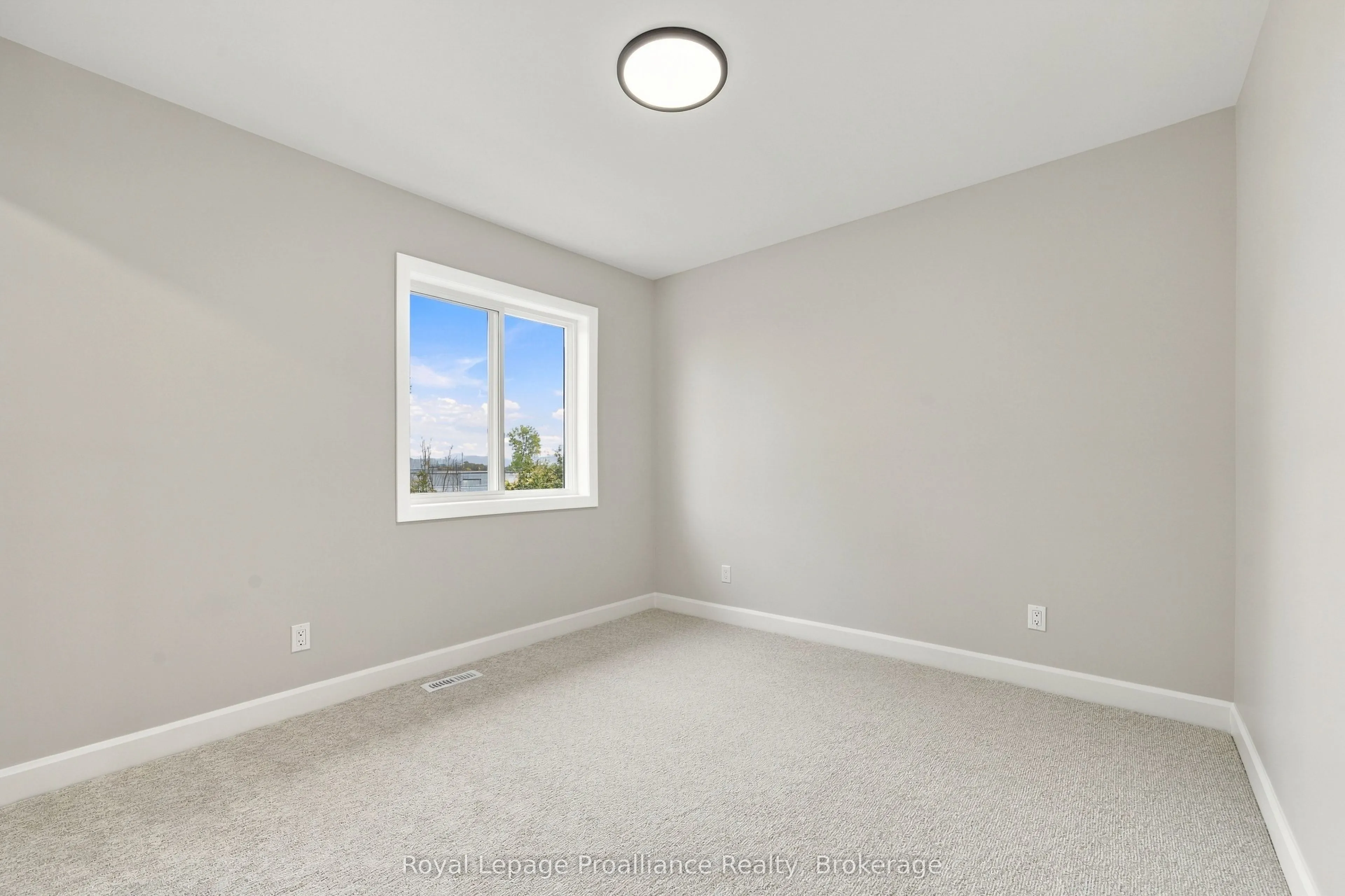 77 Cousins Crescent