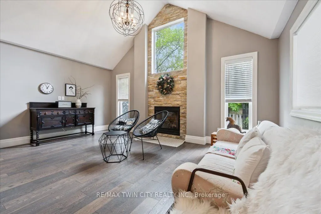 537 Havendale Place