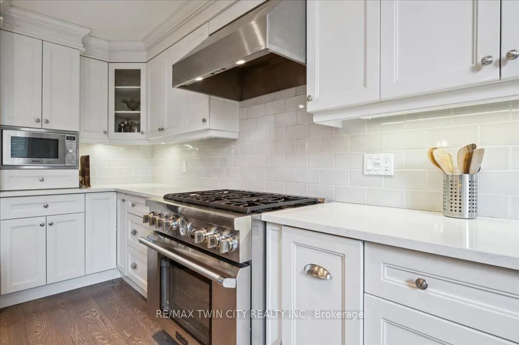 537 Havendale Place