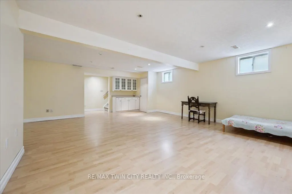 537 Havendale Place