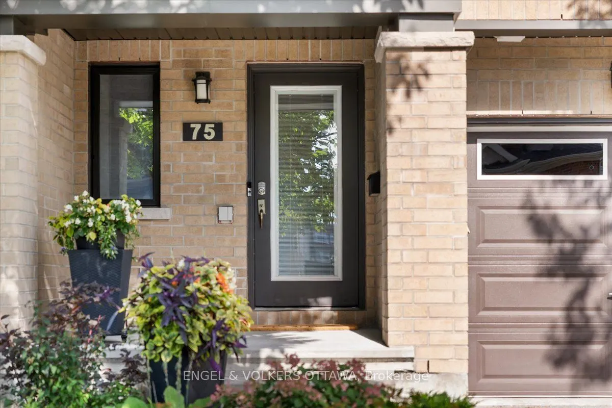 75 Blueheart Bay