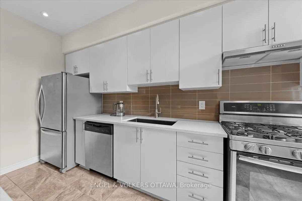 75 Blueheart Bay