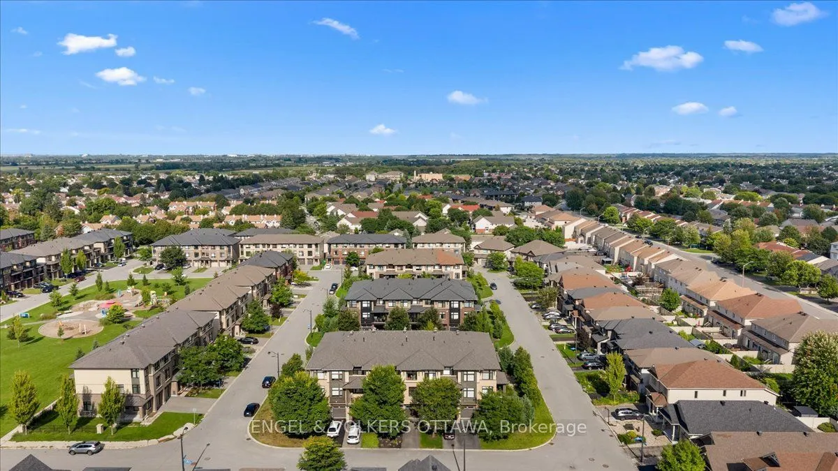 75 Blueheart Bay
