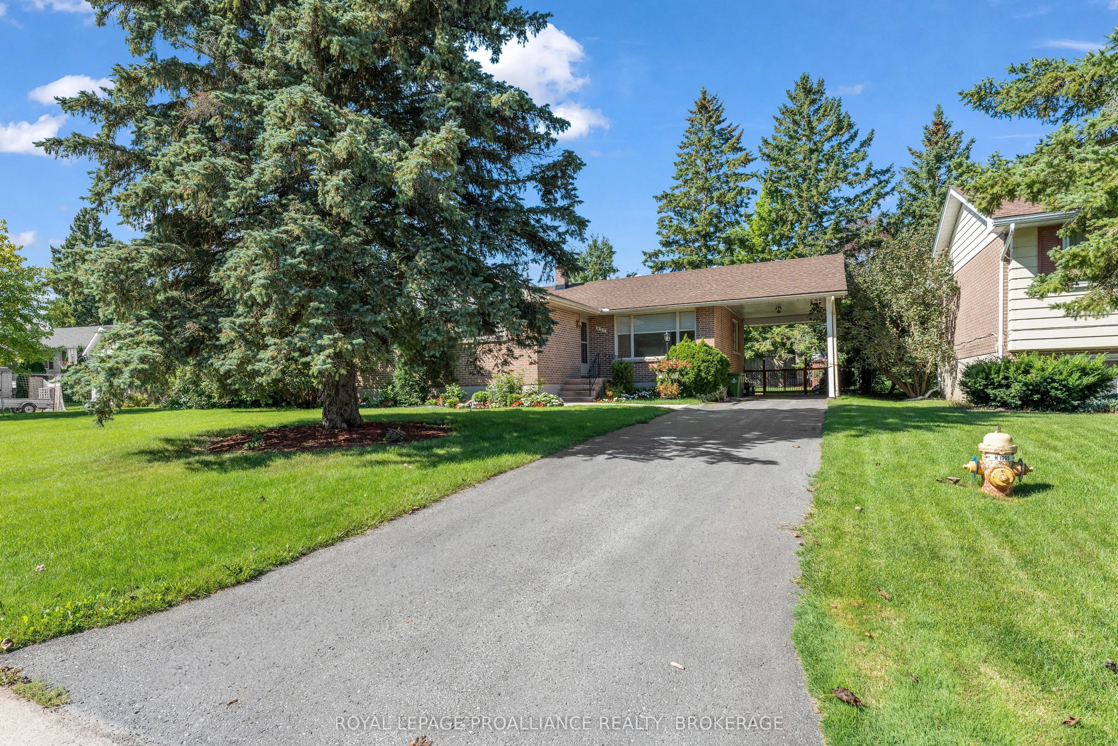 421 Windward Place