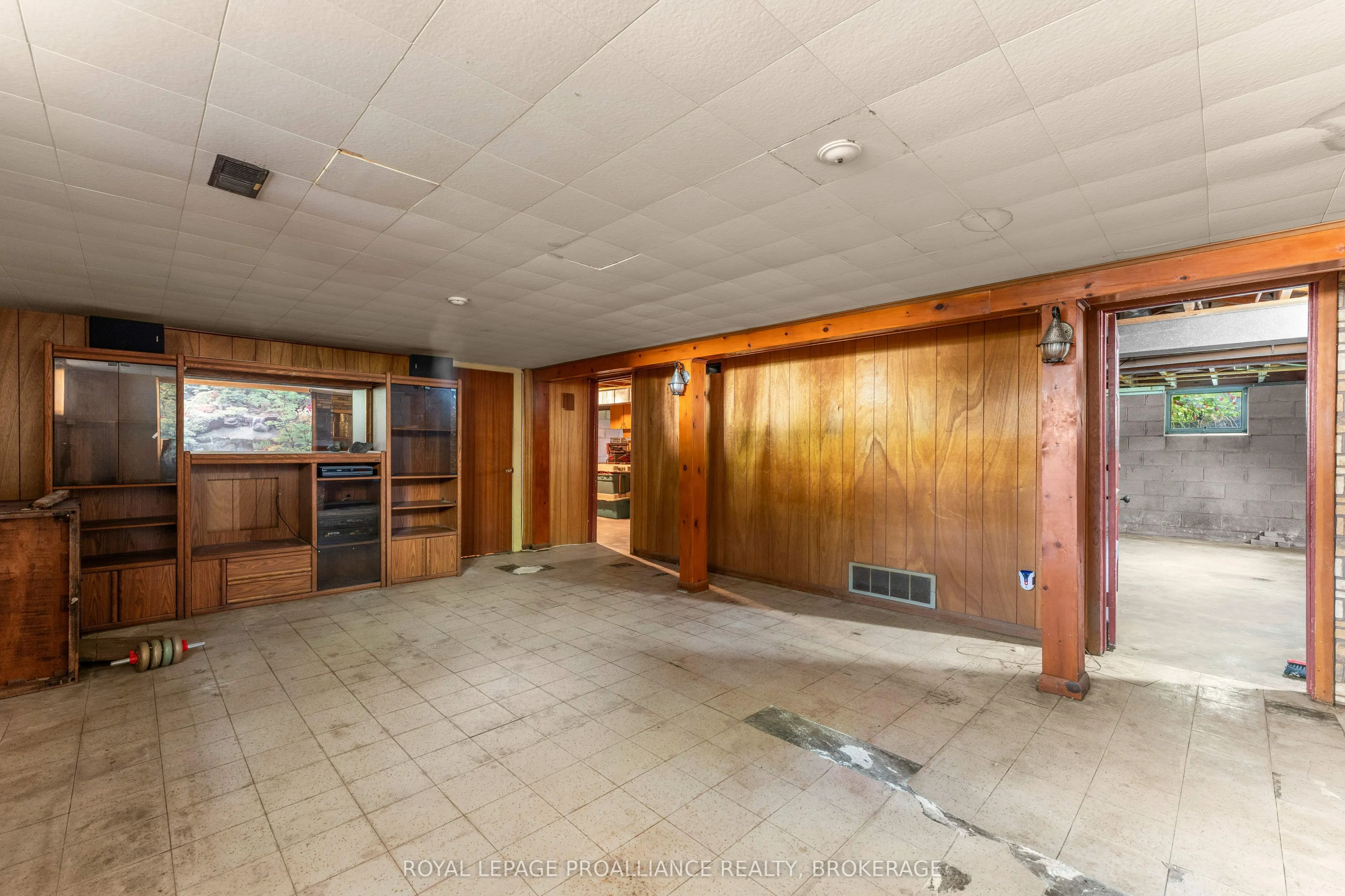 421 Windward Place