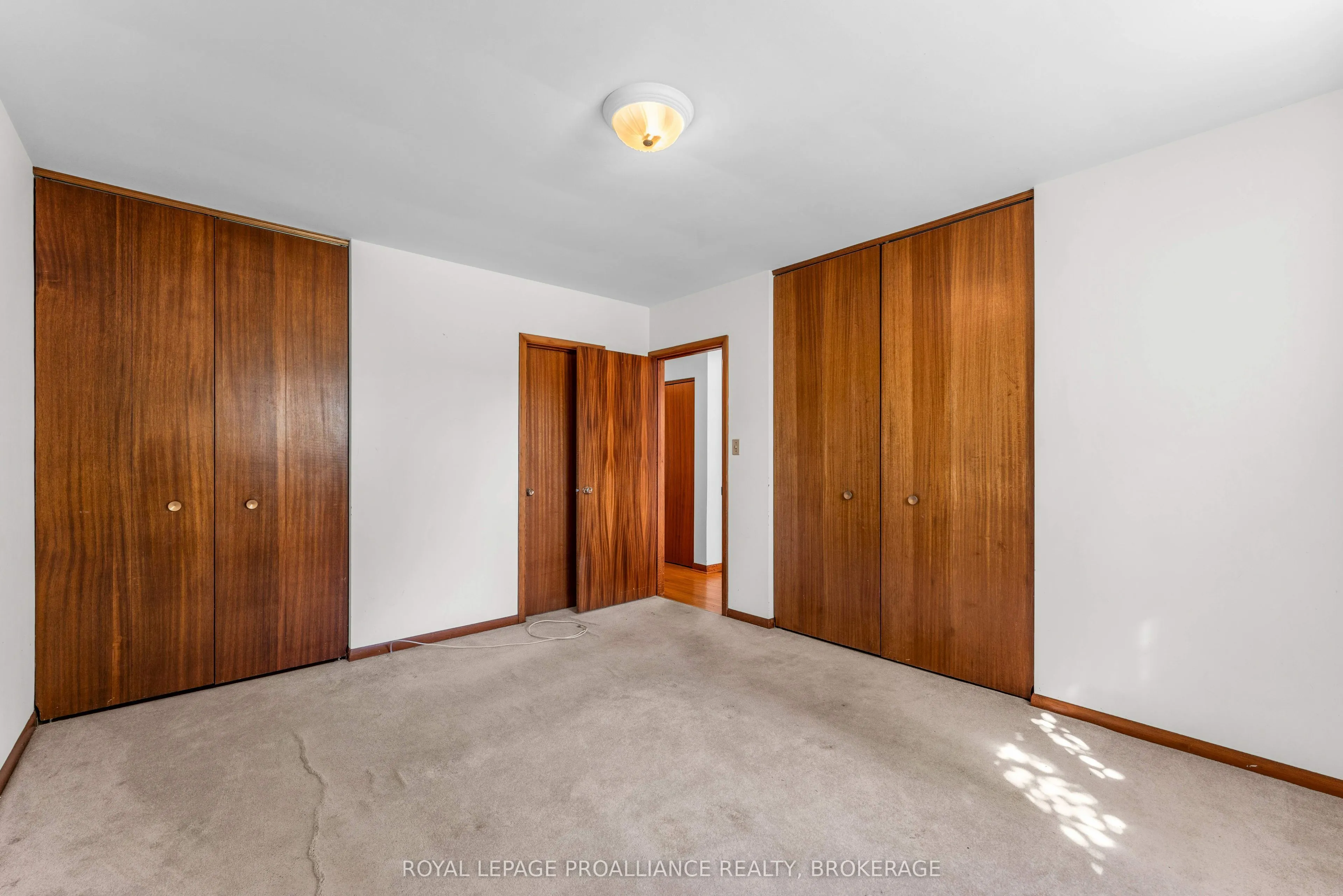 421 Windward Place