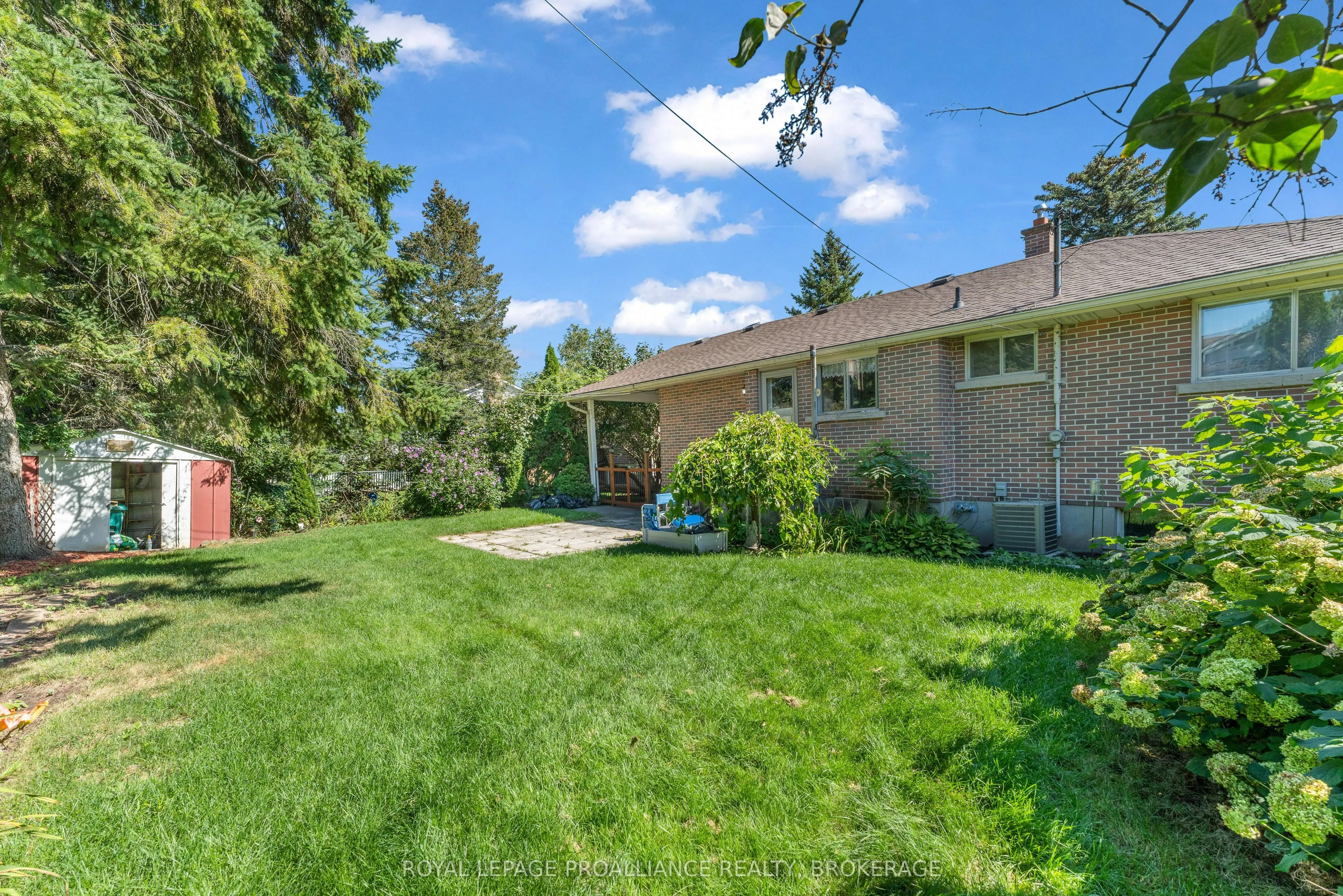 421 Windward Place