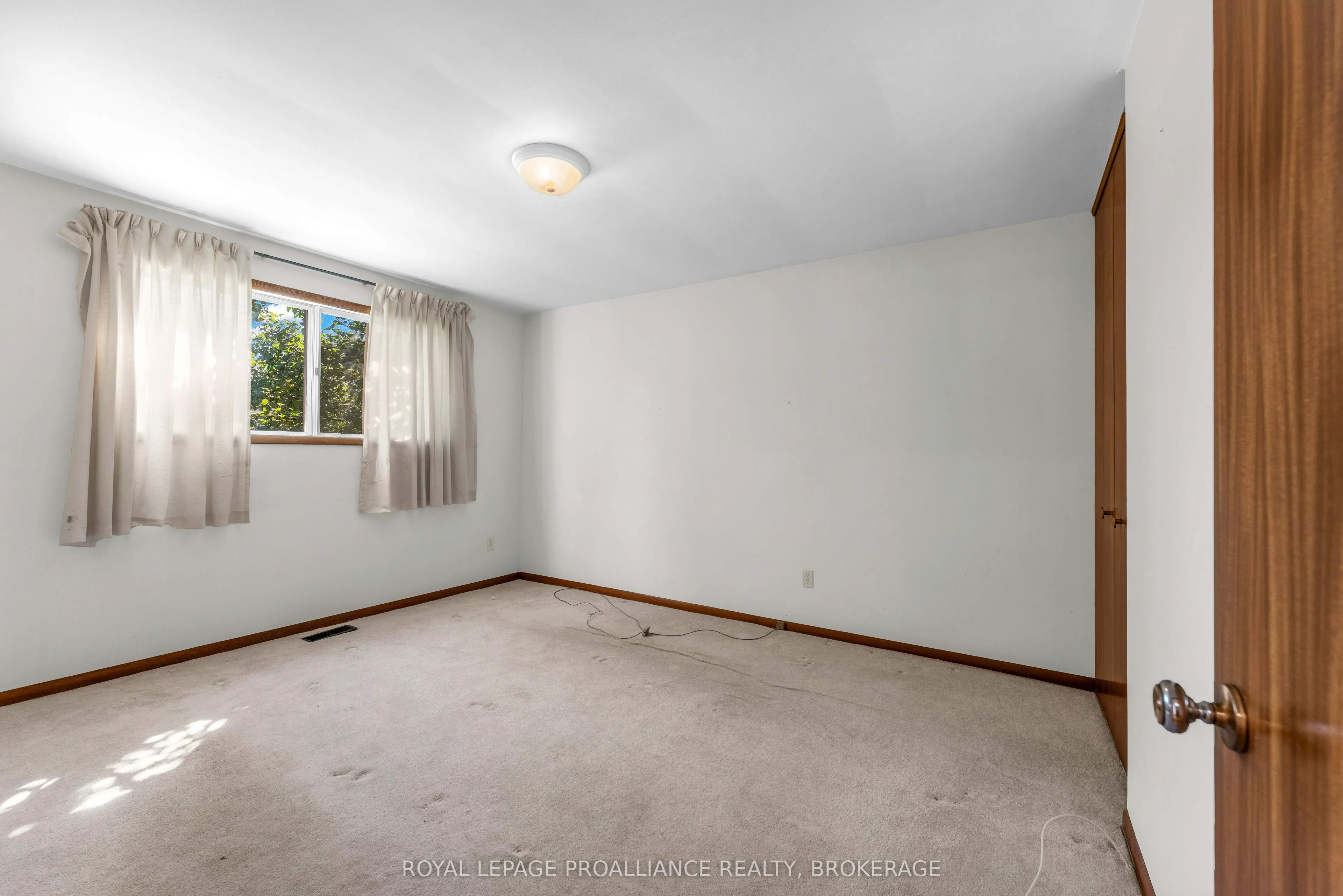 421 Windward Place