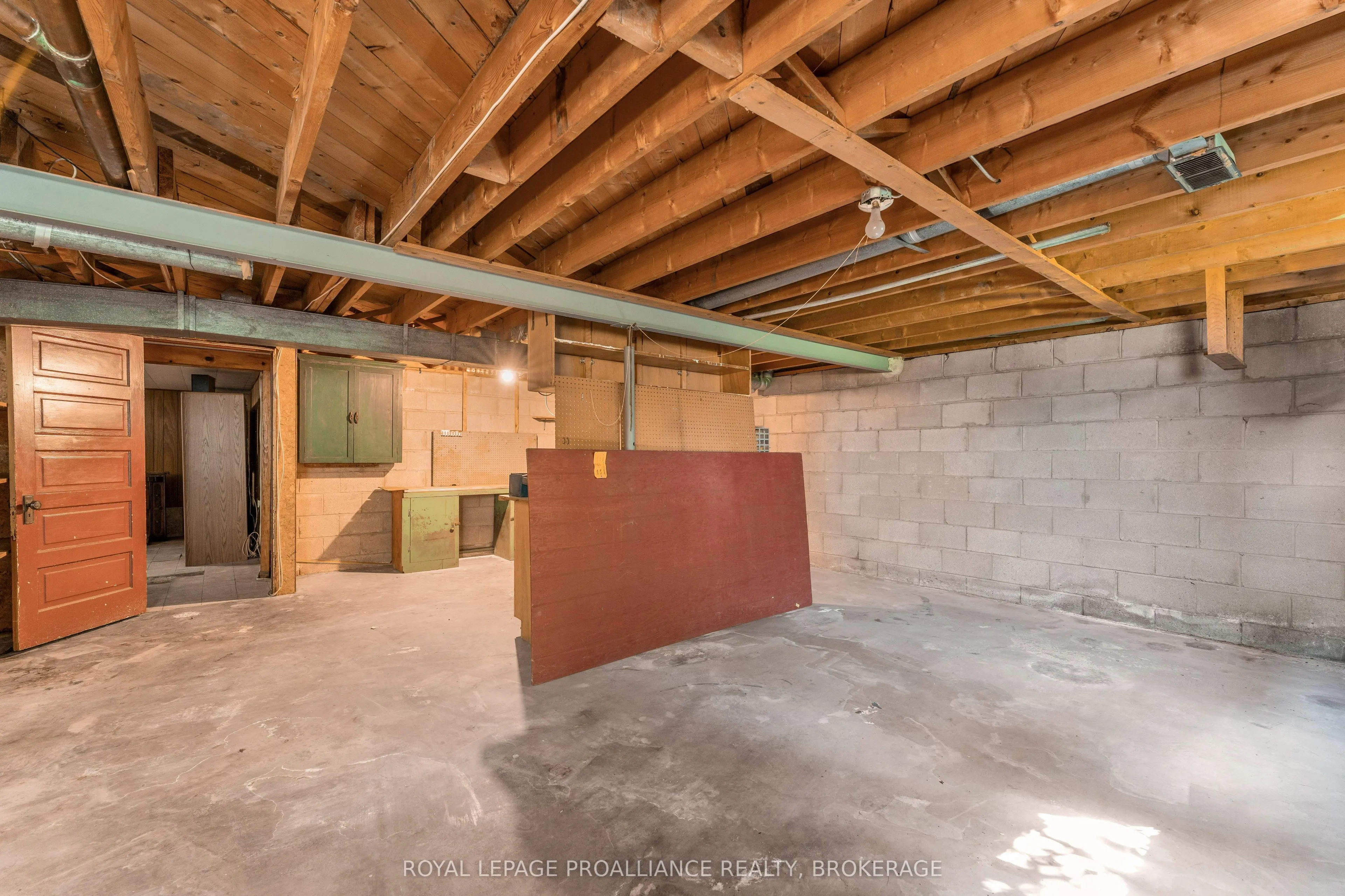 421 Windward Place