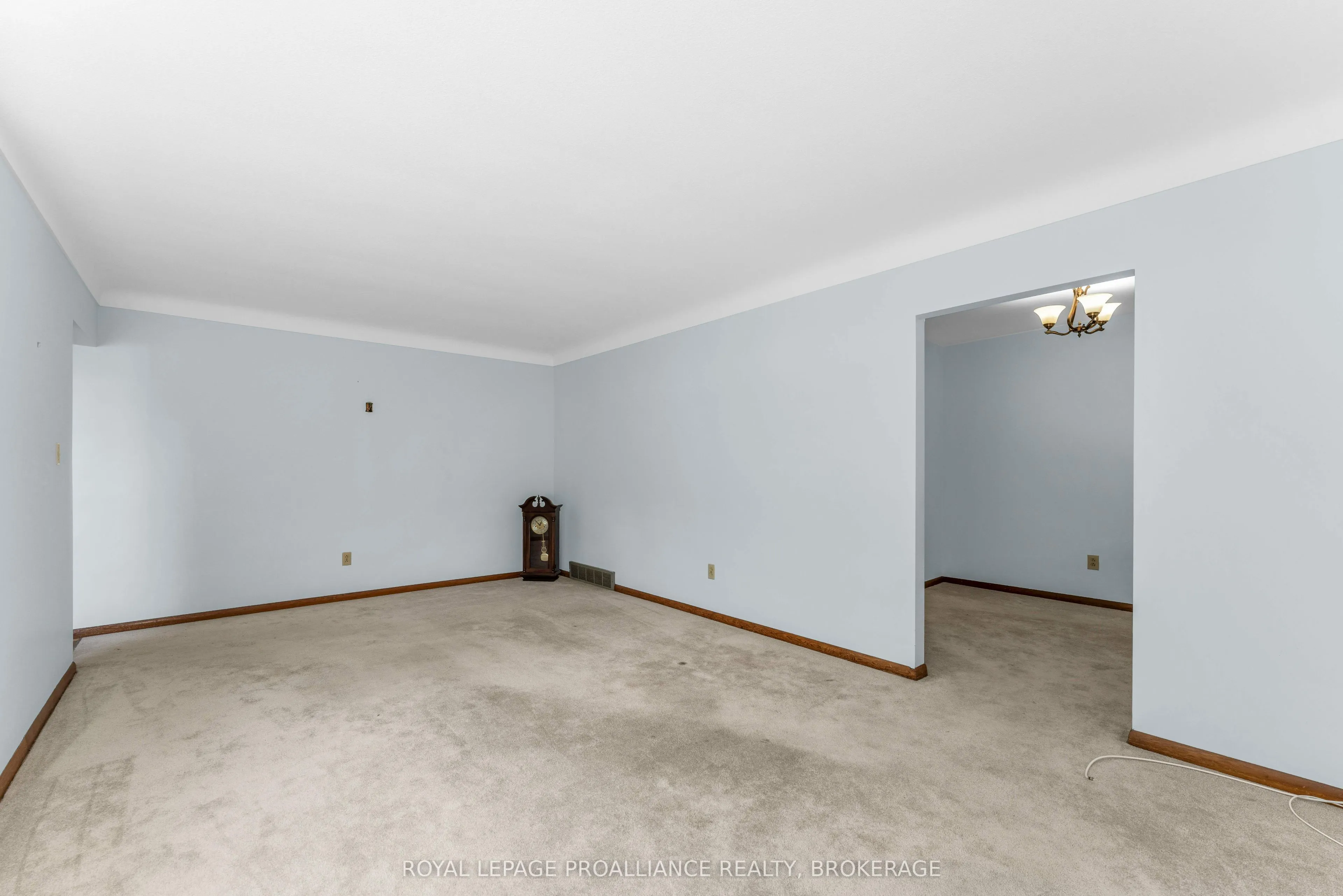 421 Windward Place