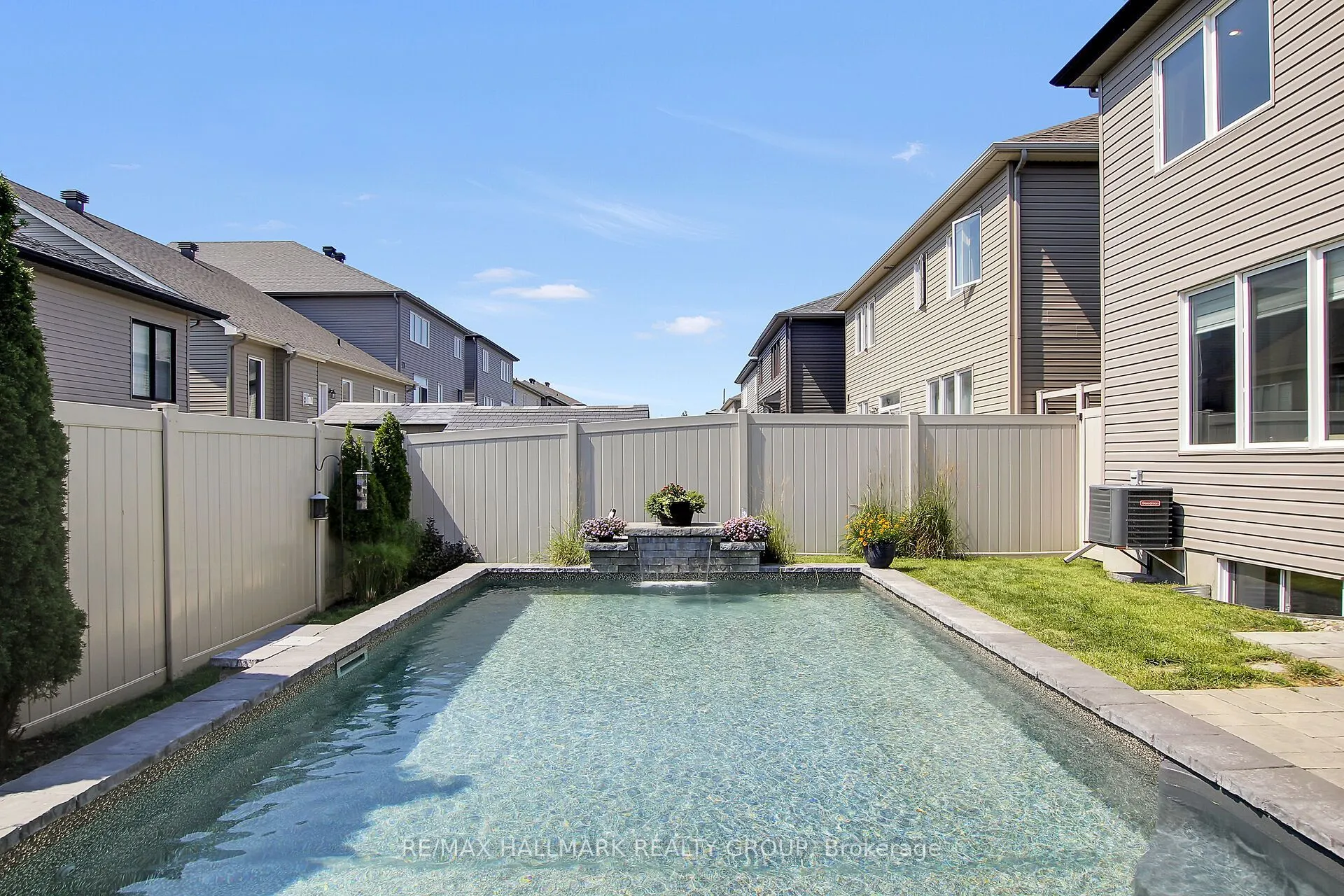 636 Eagle Crest Heights