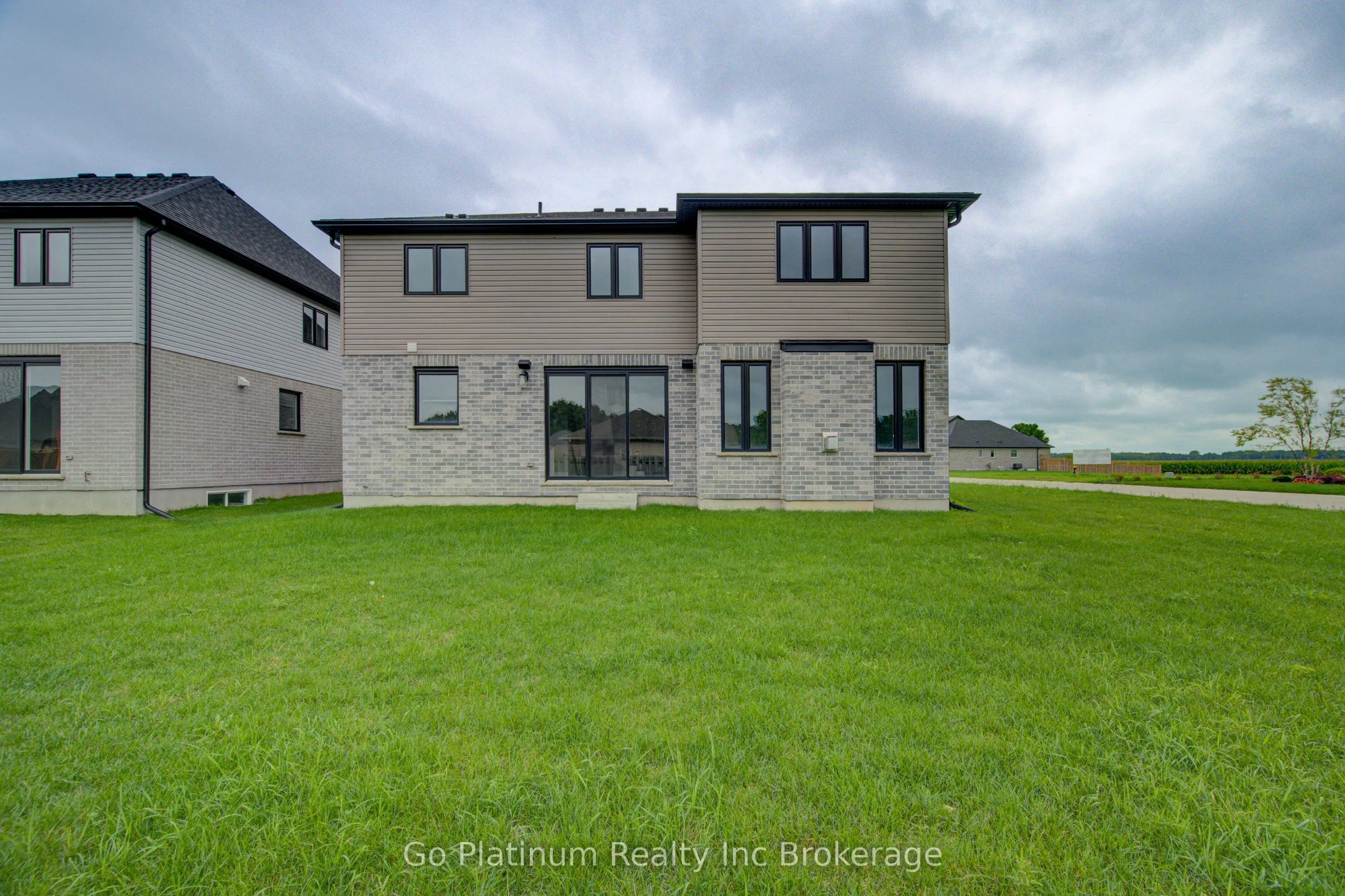 32 Sycamore Drive