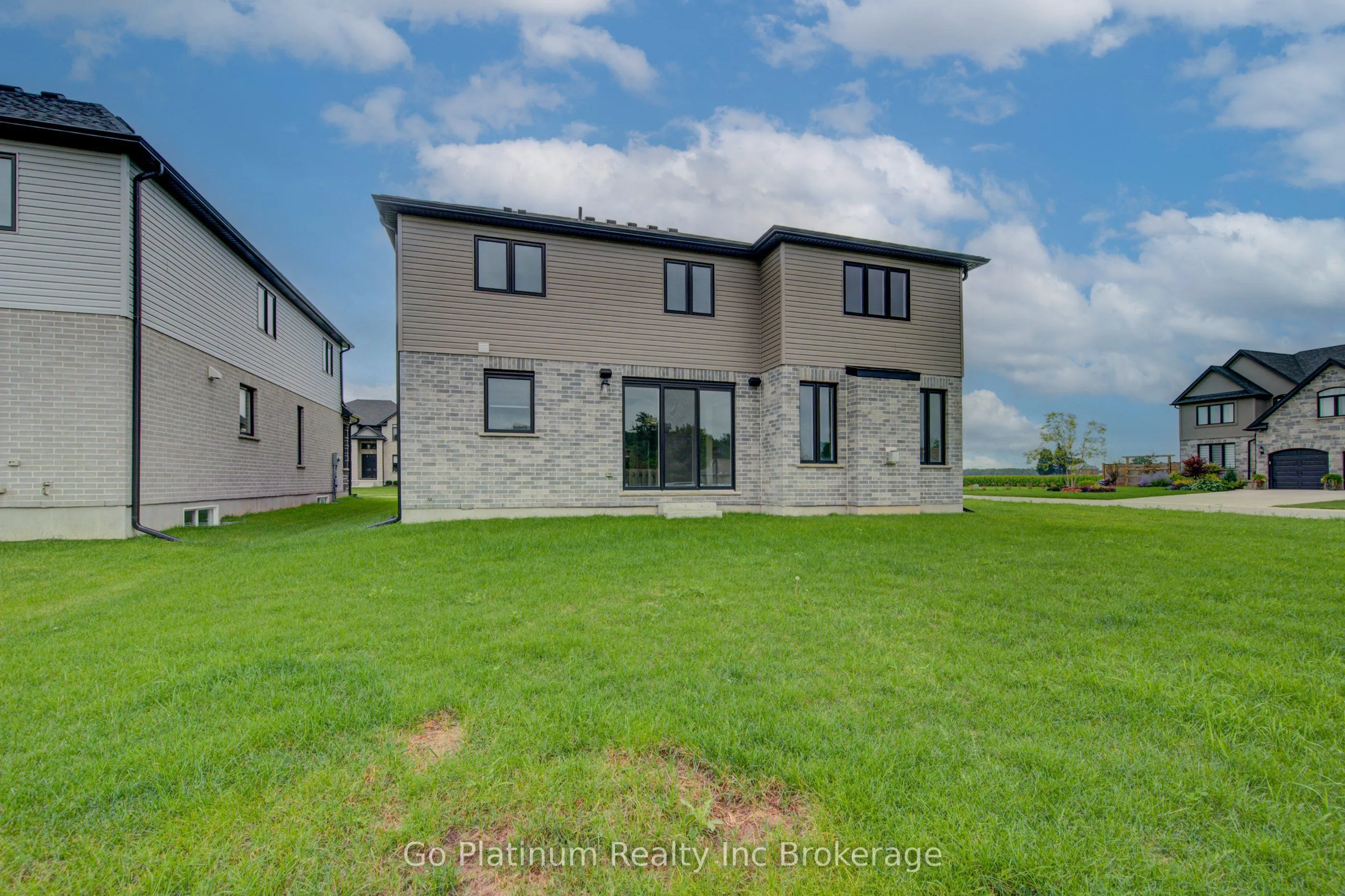 32 Sycamore Drive