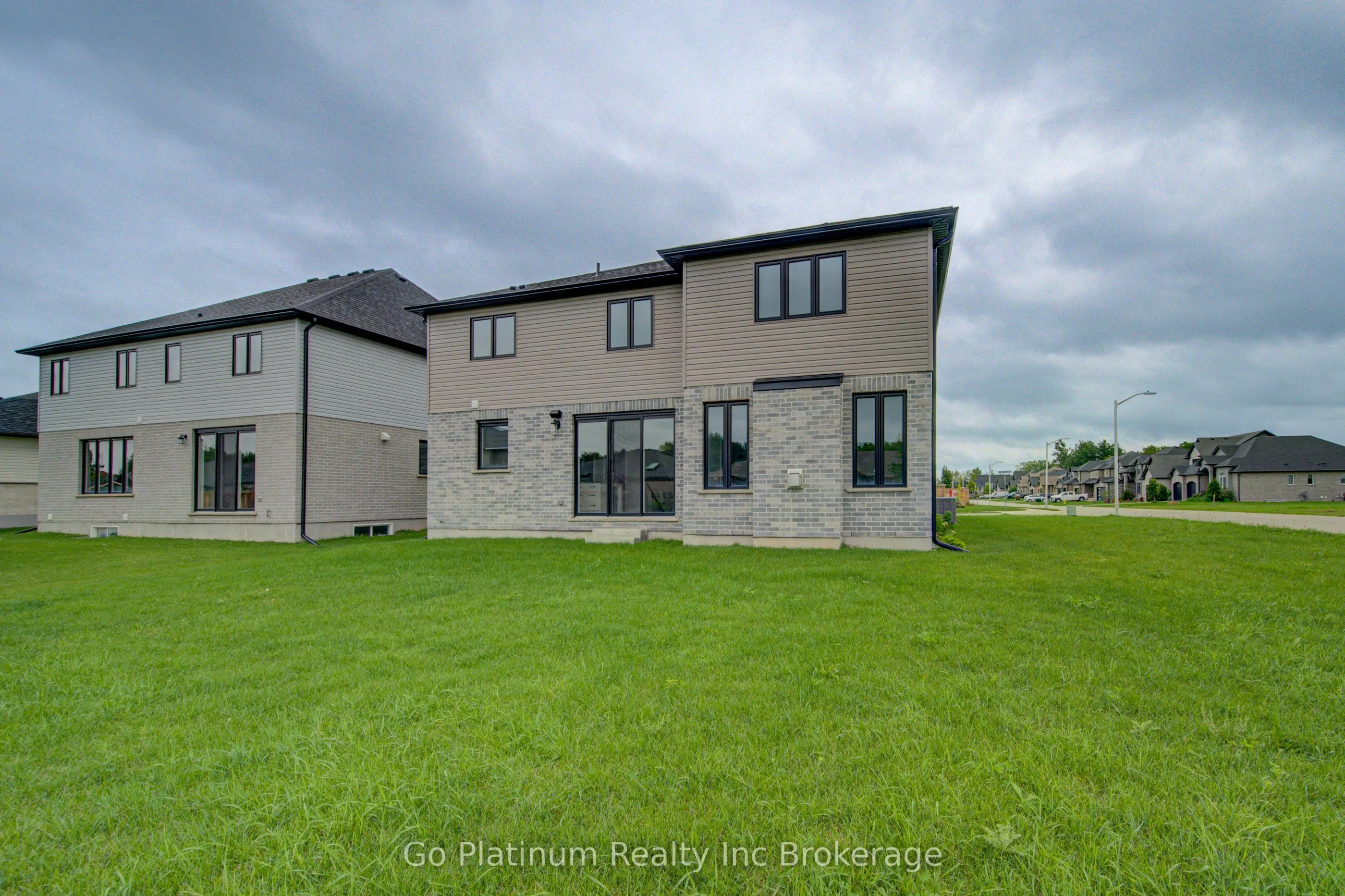 32 Sycamore Drive