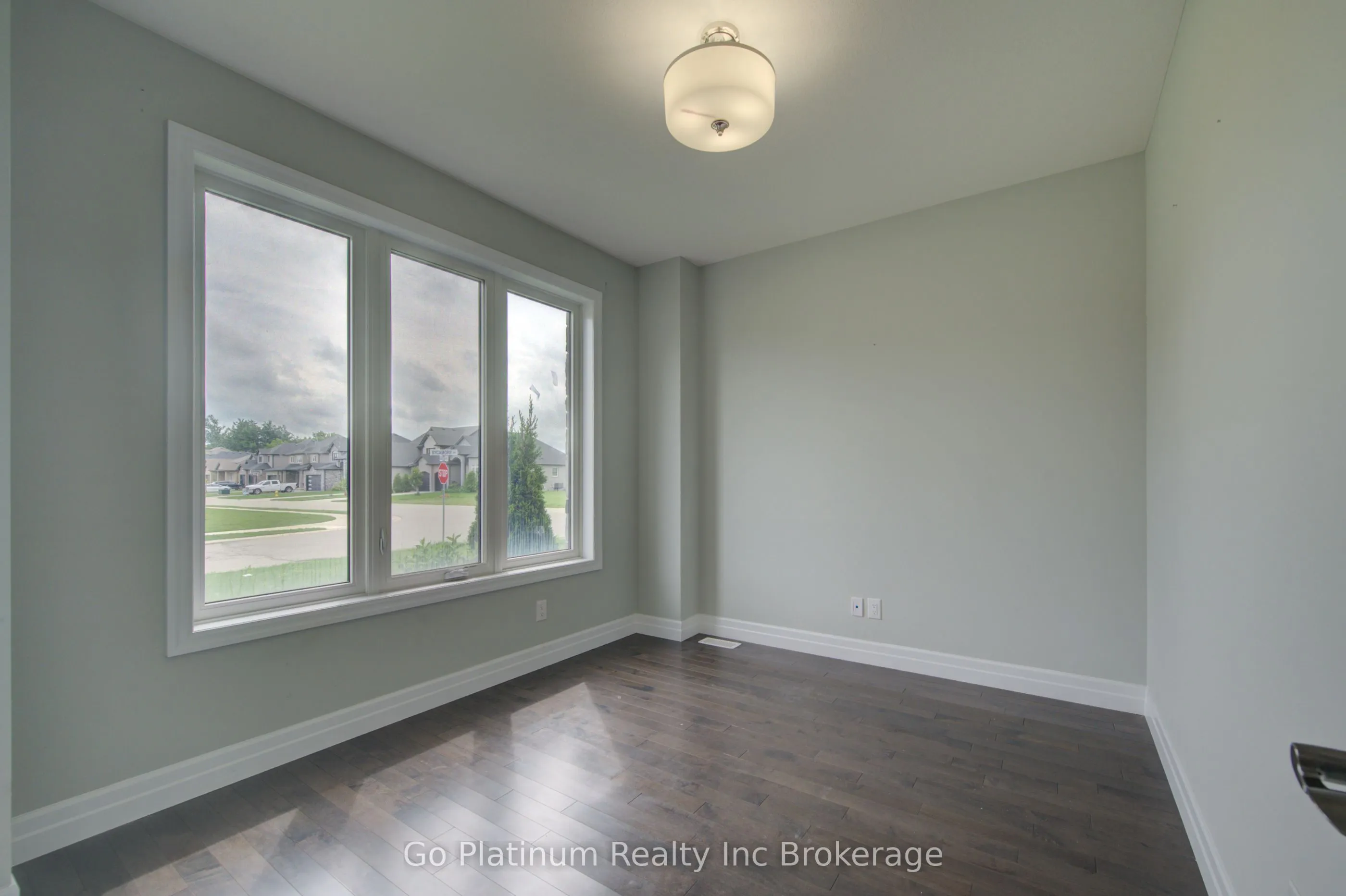 32 Sycamore Drive