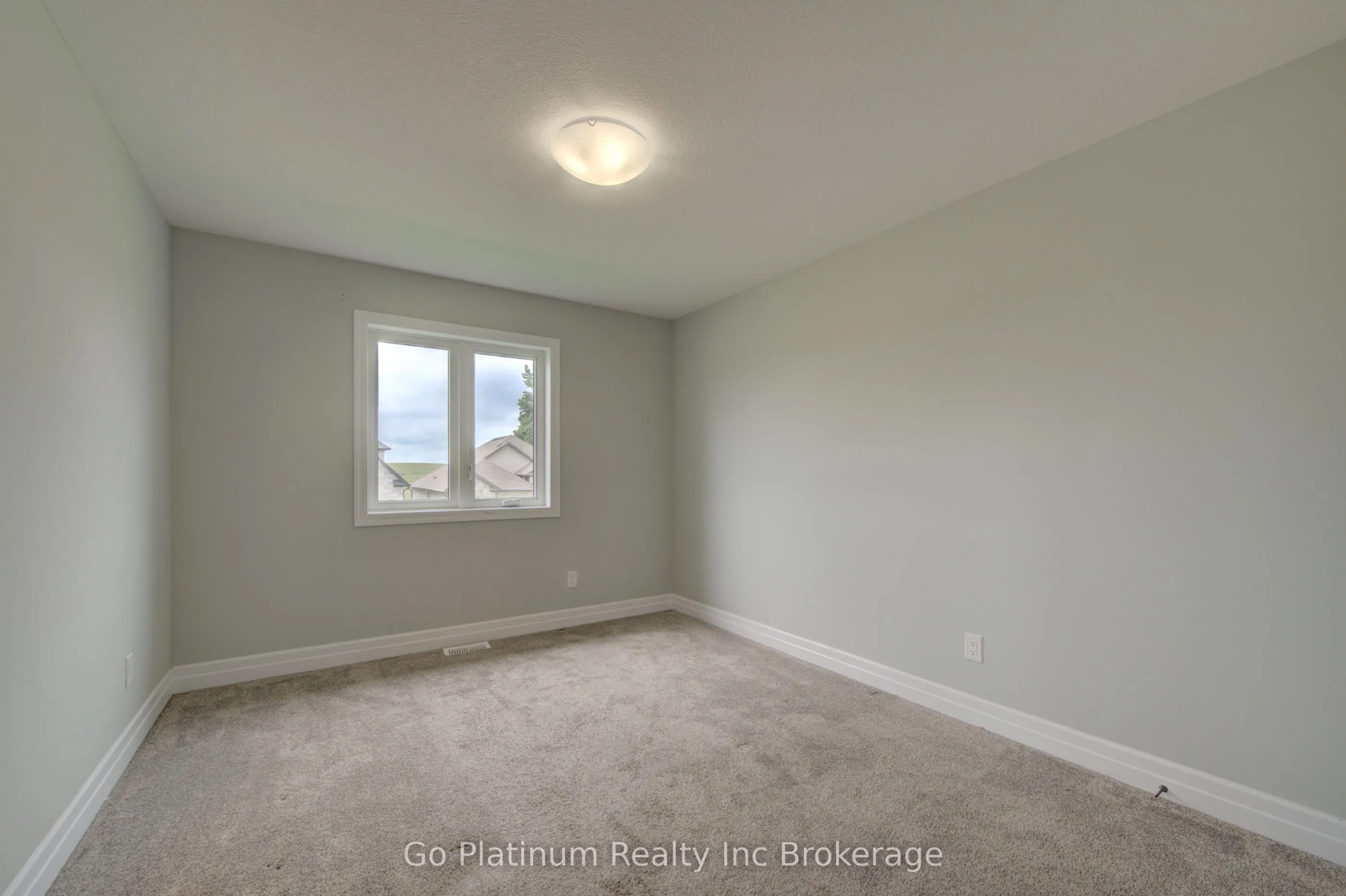 32 Sycamore Drive