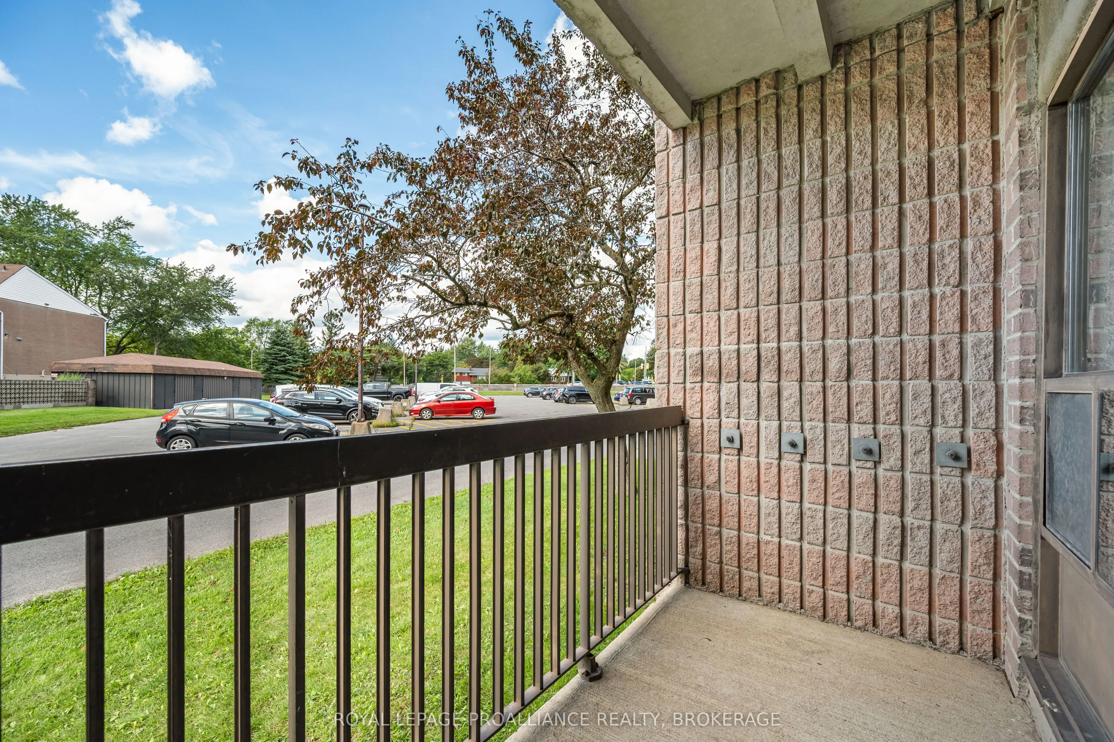 17 Eldon Hall Place #112