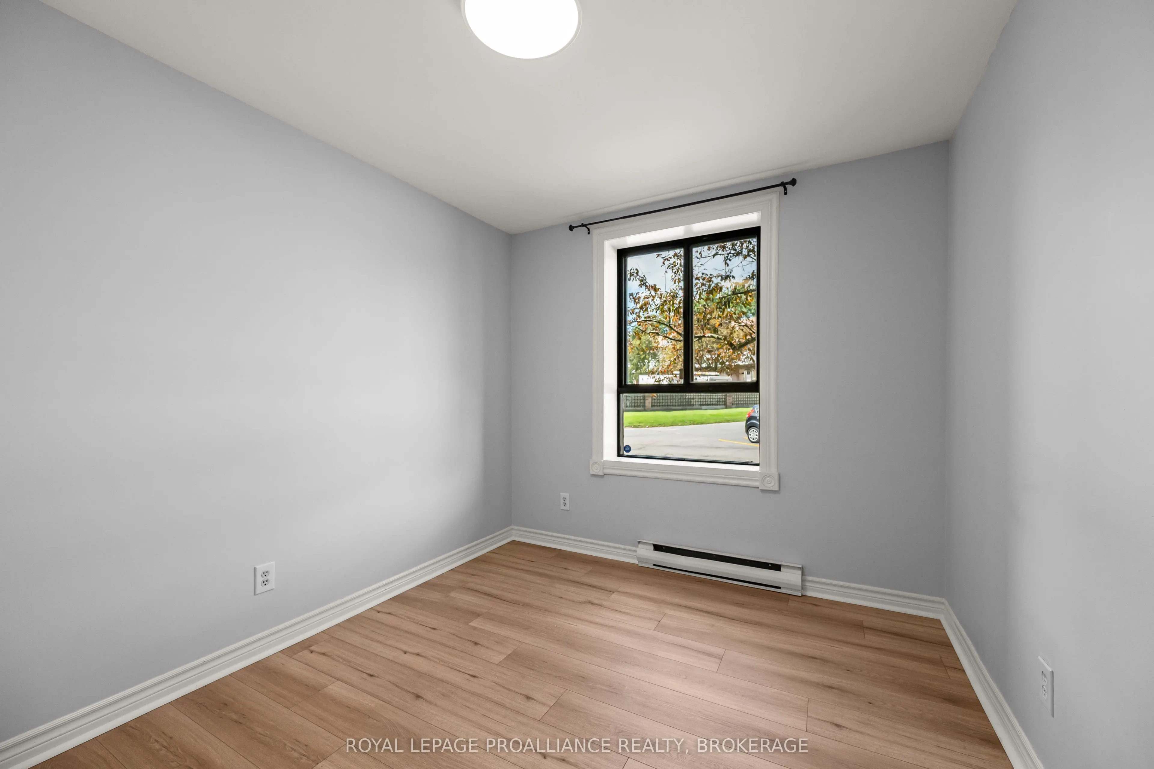 17 Eldon Hall Place #112