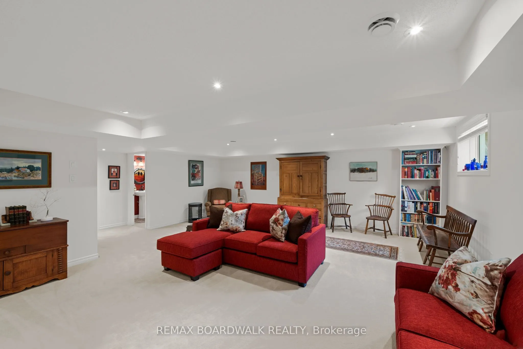 147 Oxford Street W