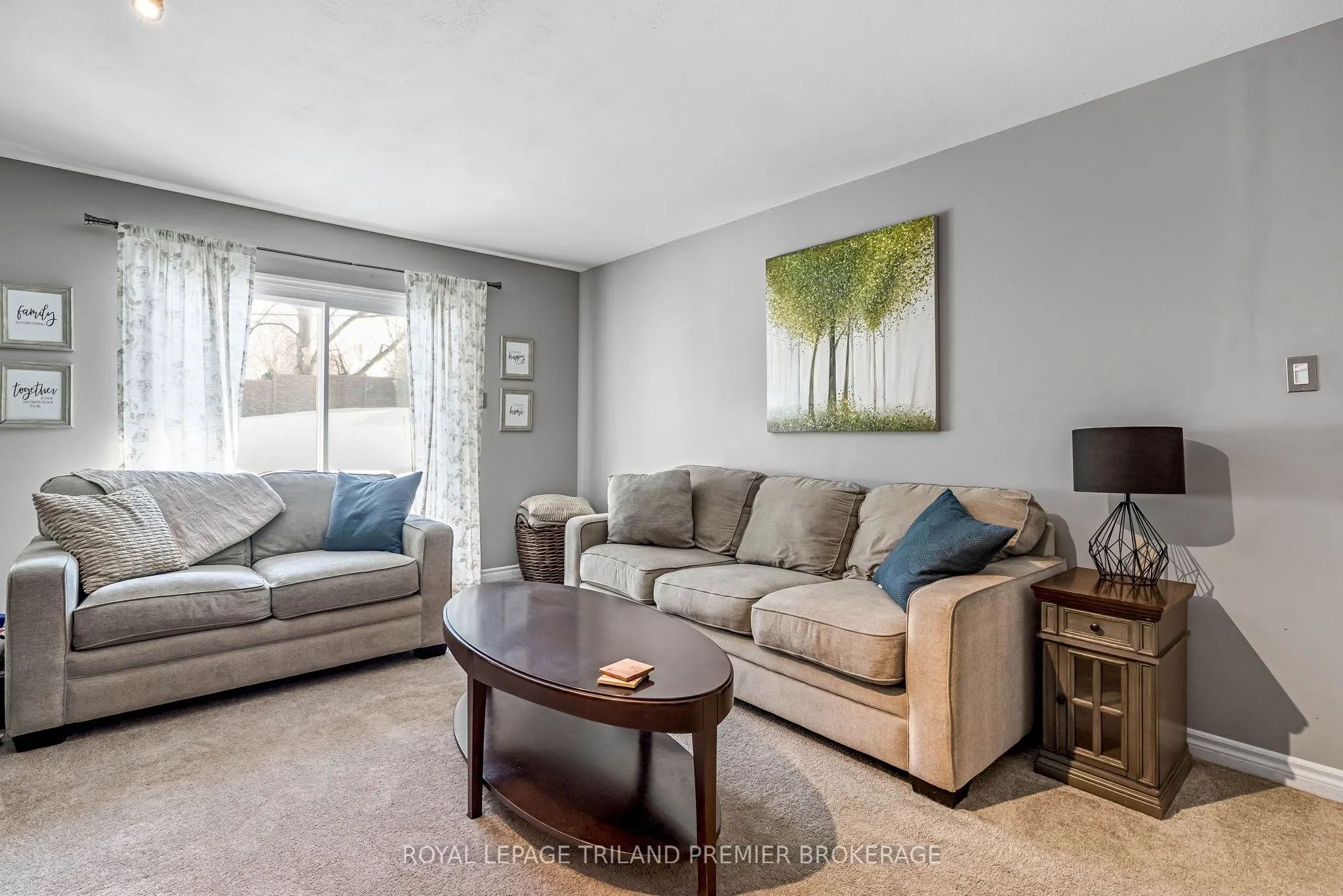 31 Foxcroft Crescent