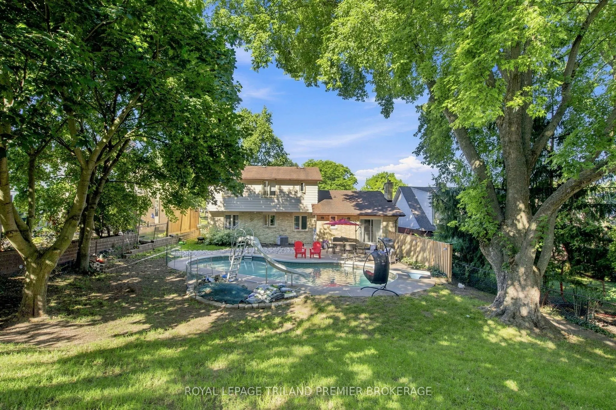 31 Foxcroft Crescent