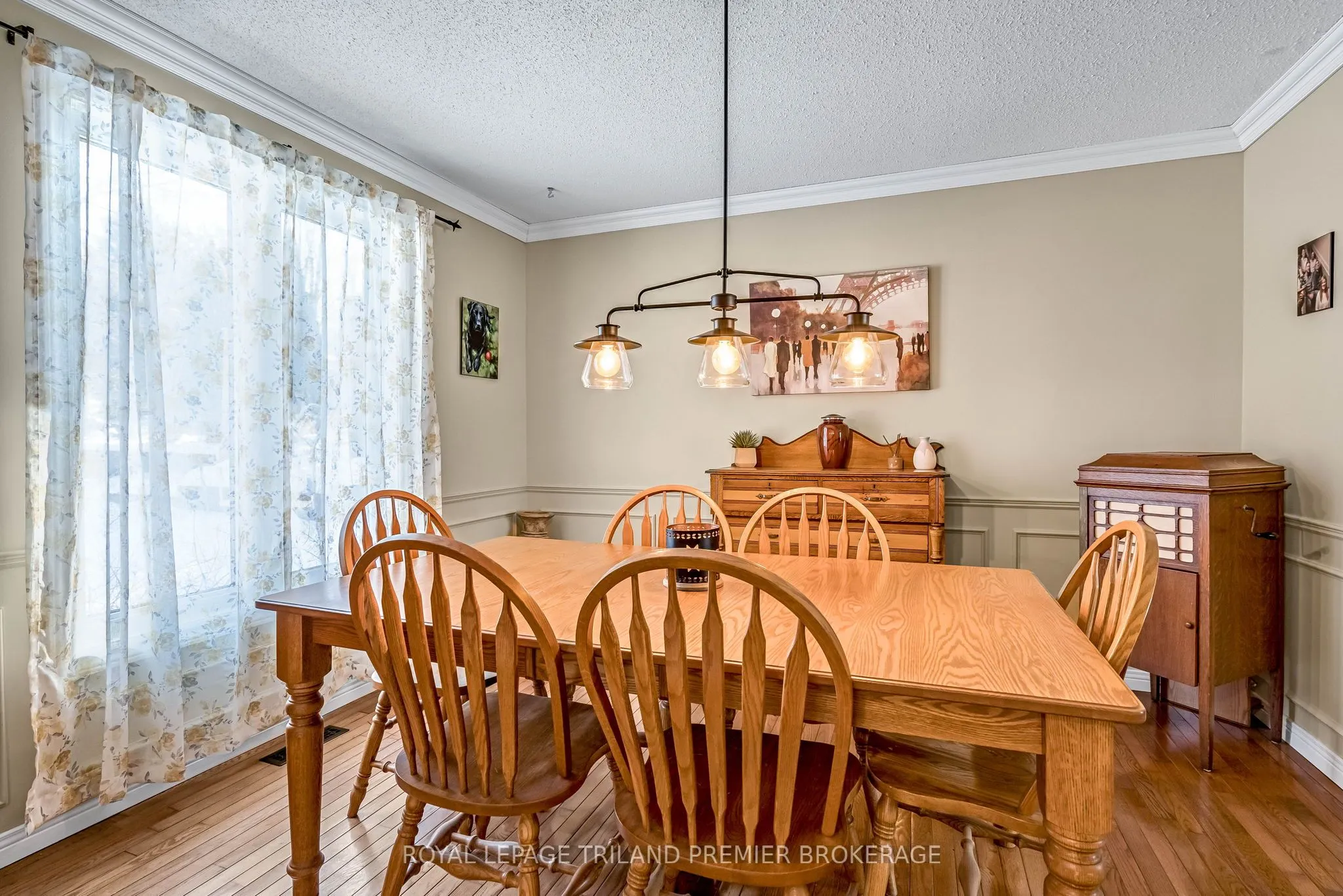31 Foxcroft Crescent