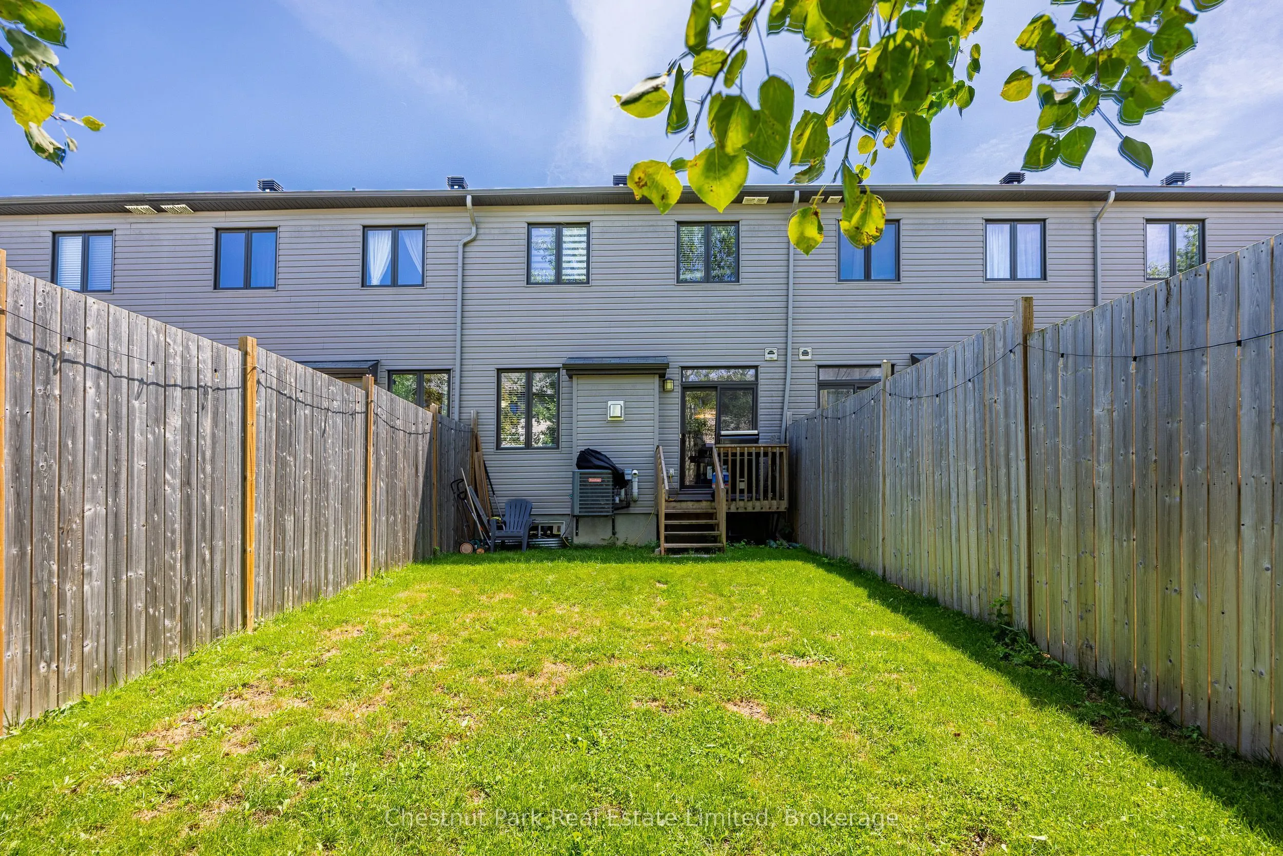 239 King Street