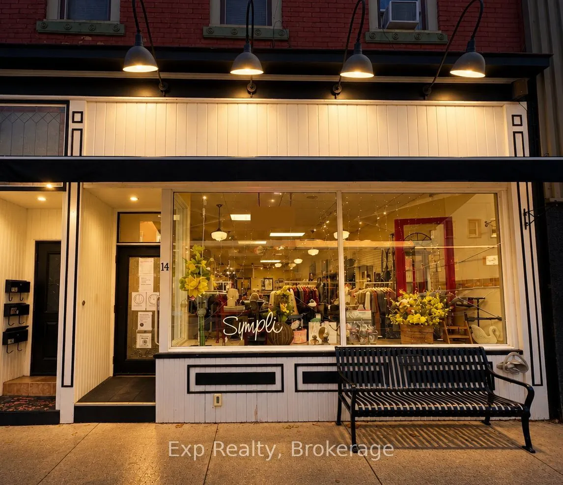 14 Dundas Street E