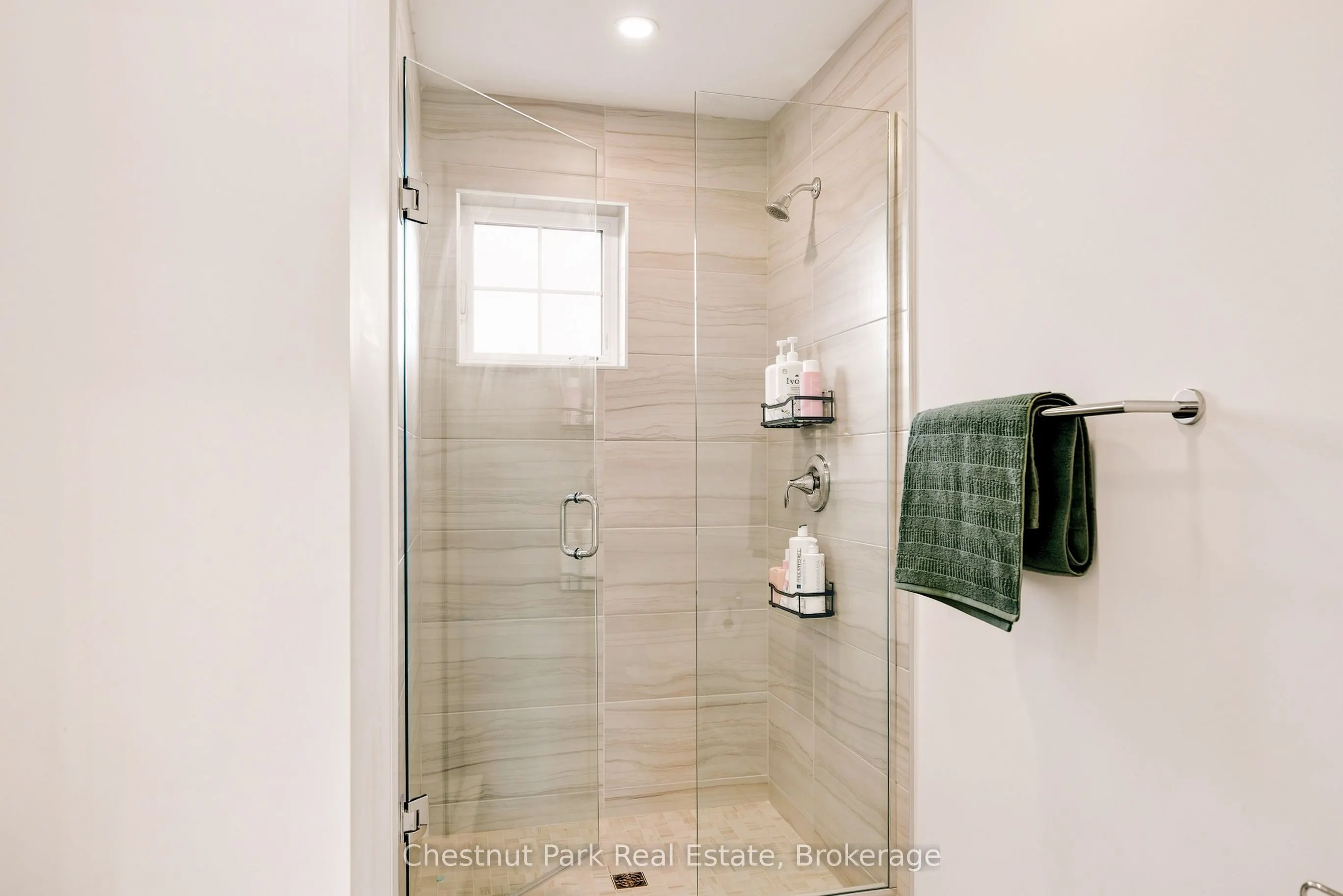 144 Black Willow Crescent