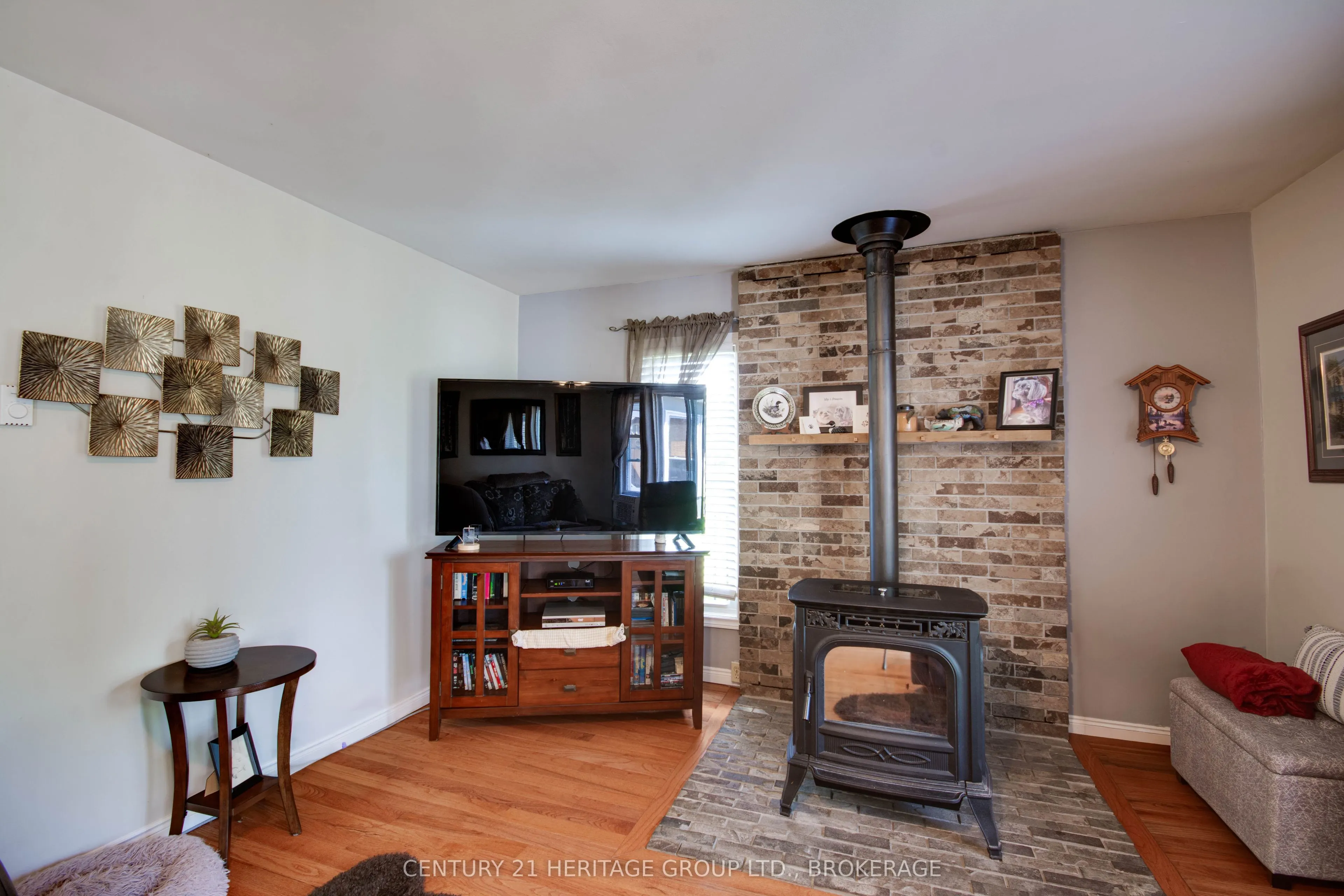 492 Kingston Mills Road